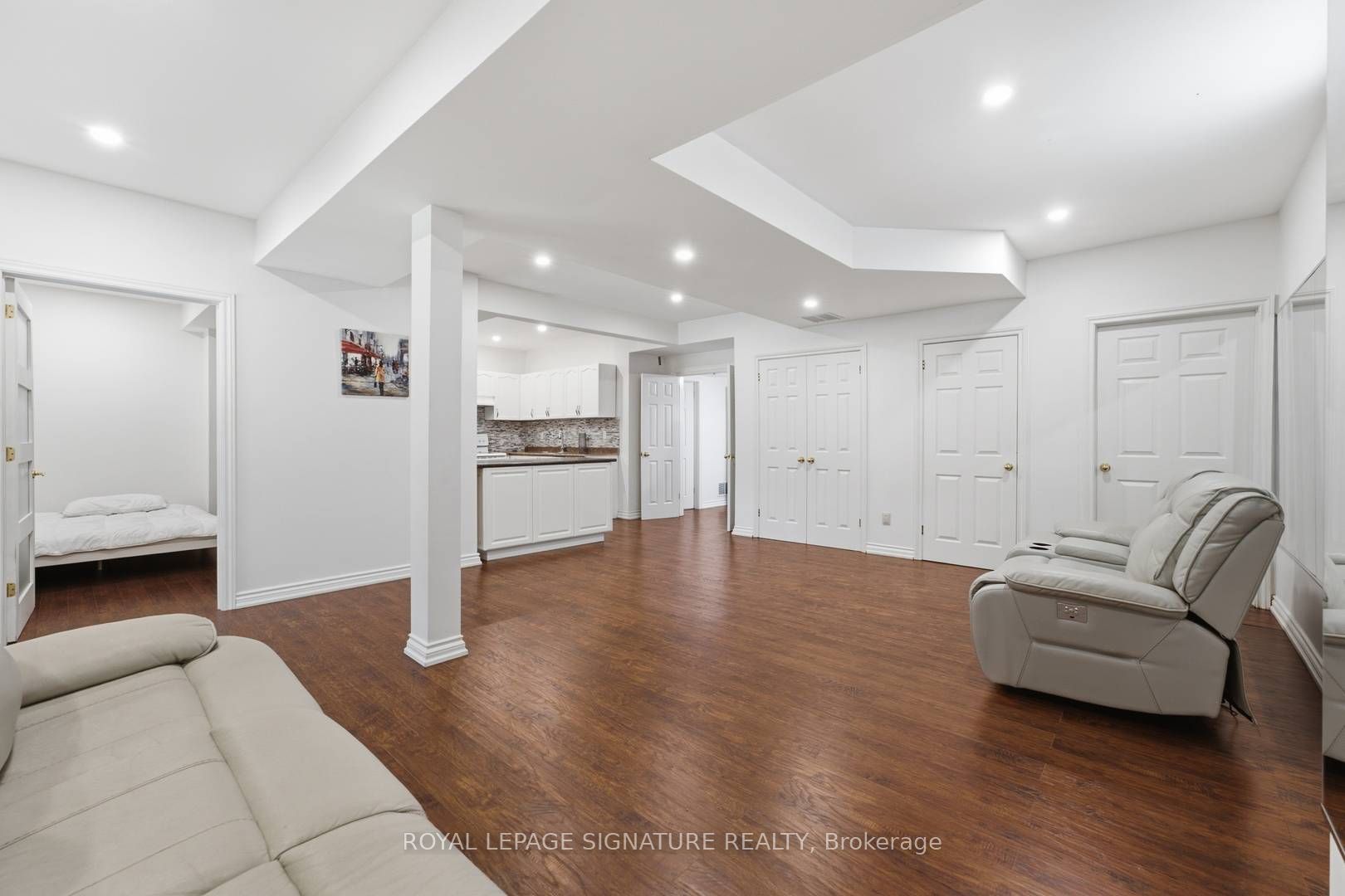 253 Byng Avenue Property Photo 32