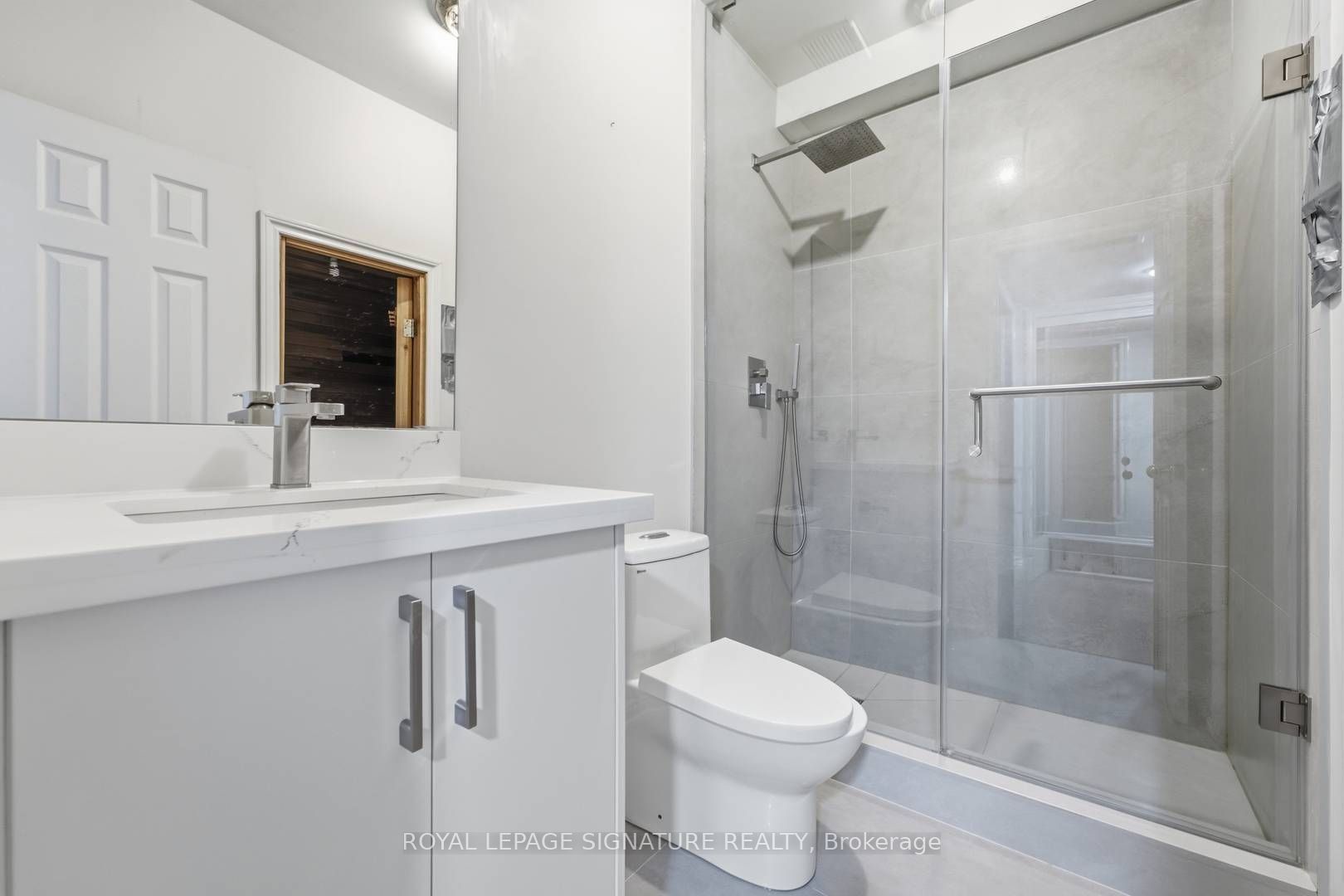 253 Byng Avenue Property Photo 35