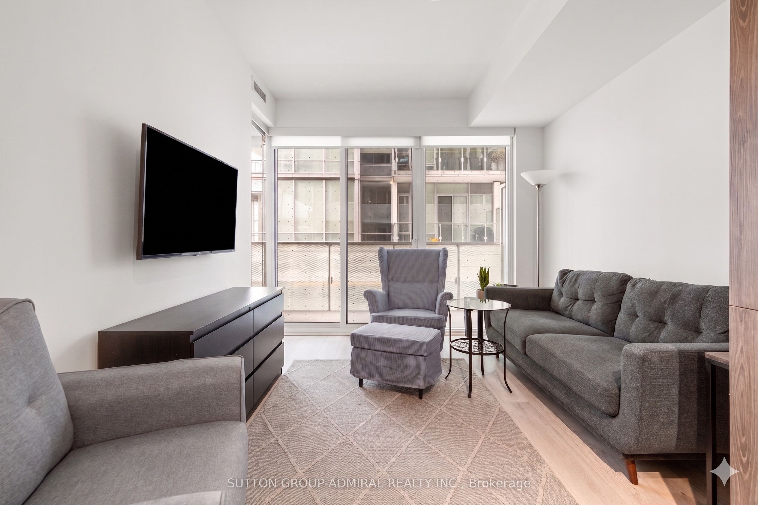 15 Queens Quay E 208 Property Photo 11