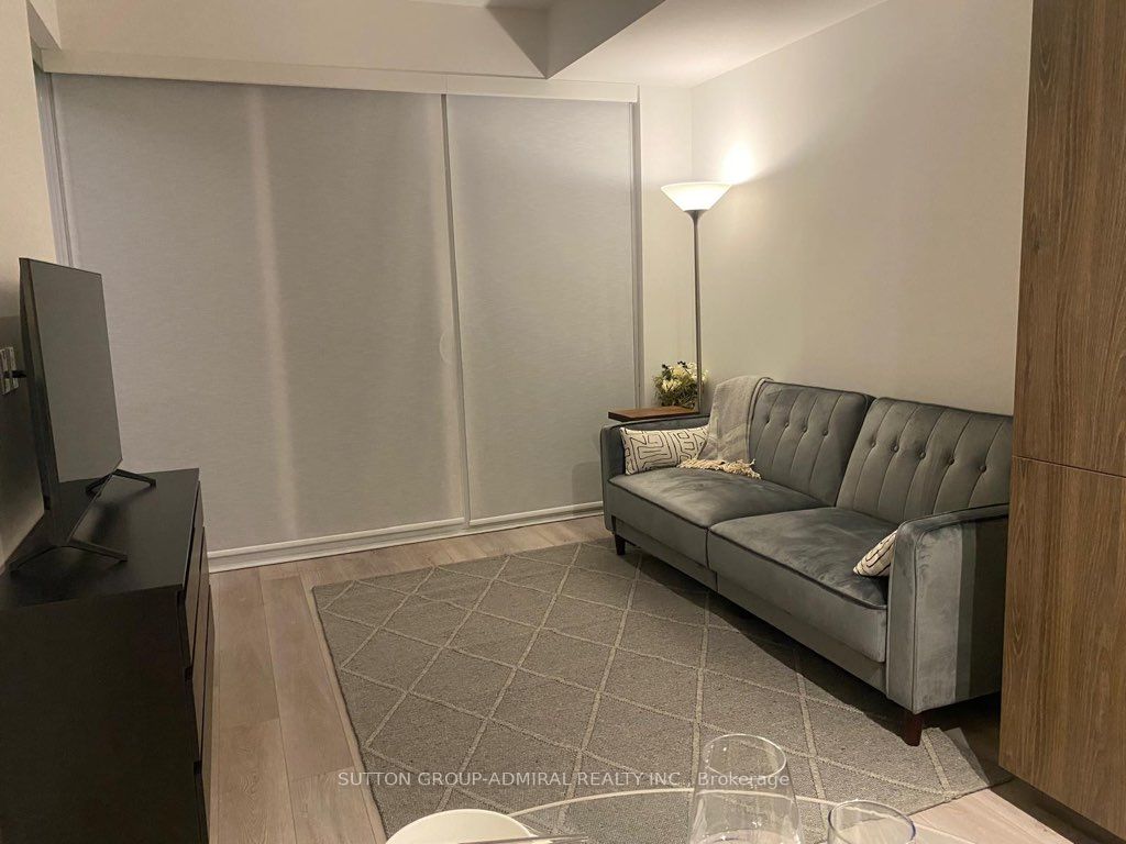 15 Queens Quay E 208 Property Photo 12