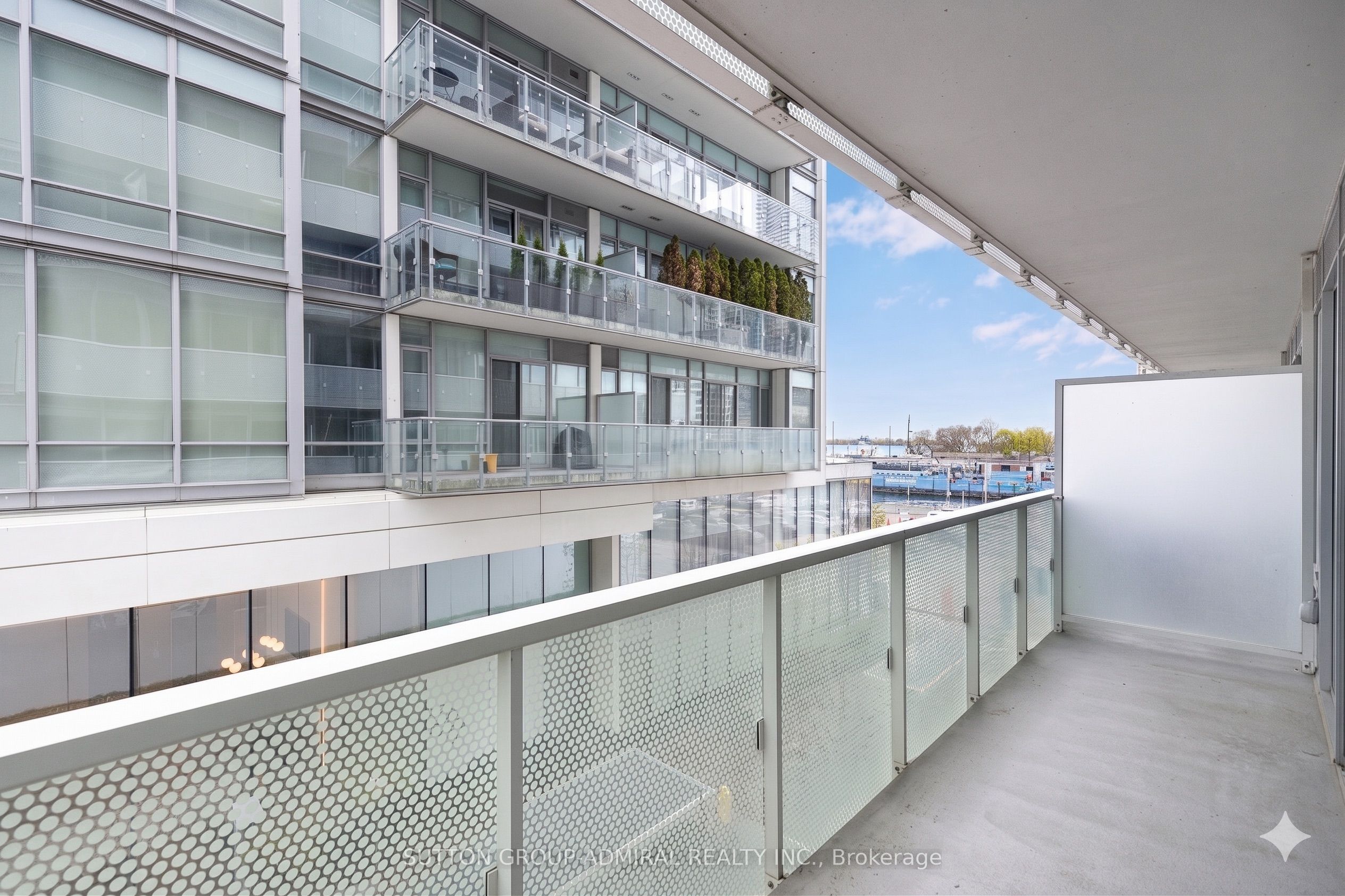 15 Queens Quay E 208 Property Photo 13