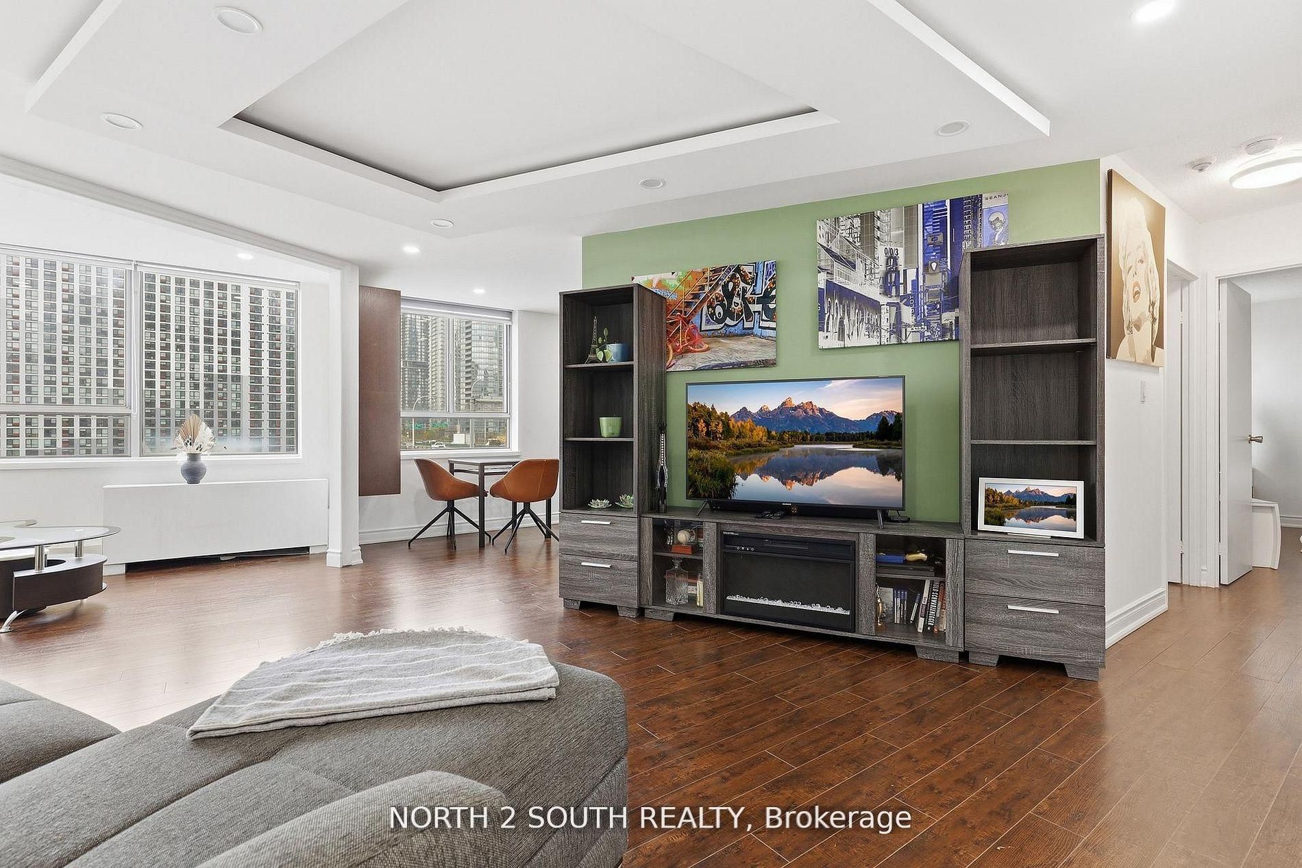270 Queens Quay W 505 Property Photo 6