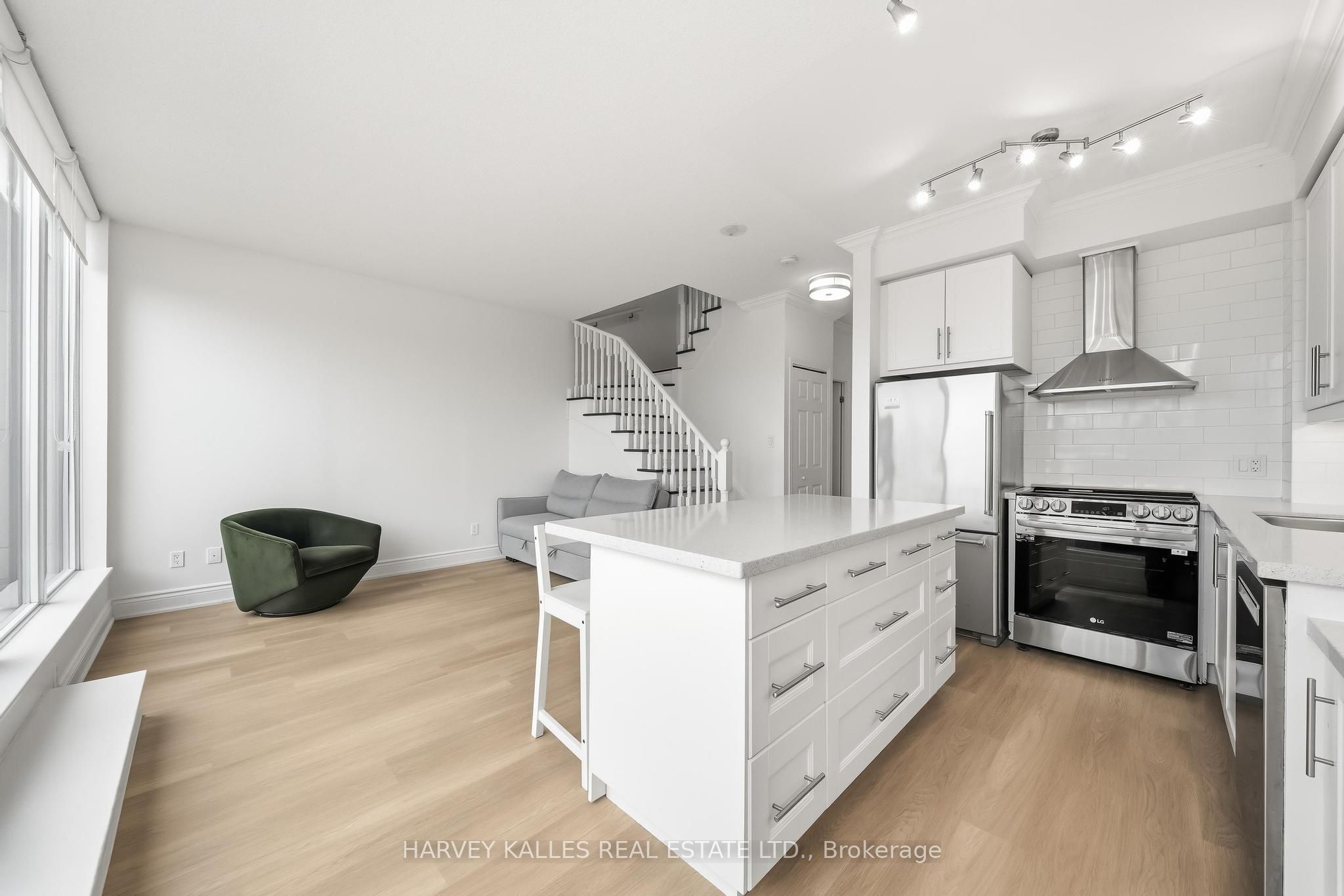 308 Palmerston Avenue Ph14 Property Photo 18