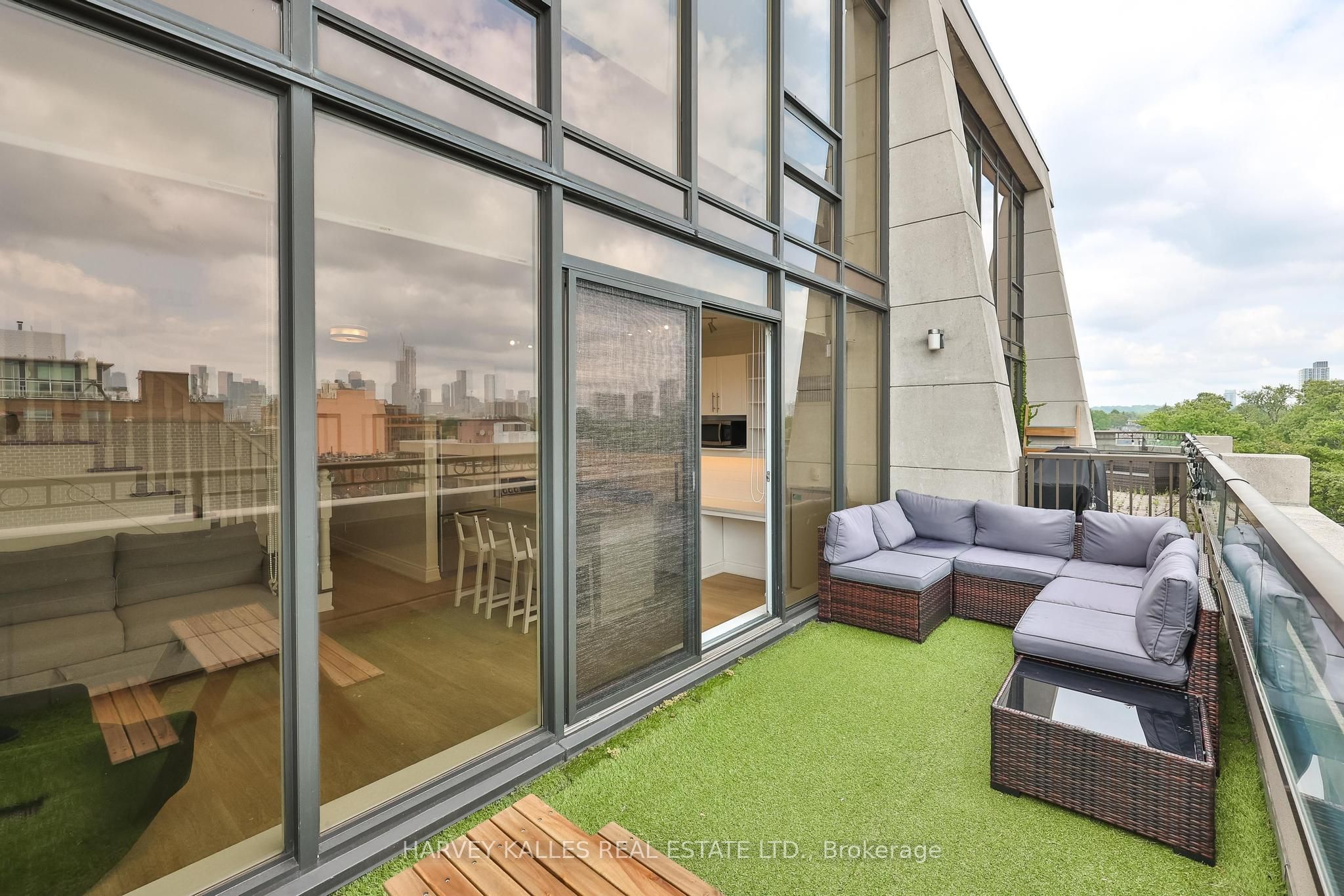 308 Palmerston Avenue Ph14 Property Photo 37