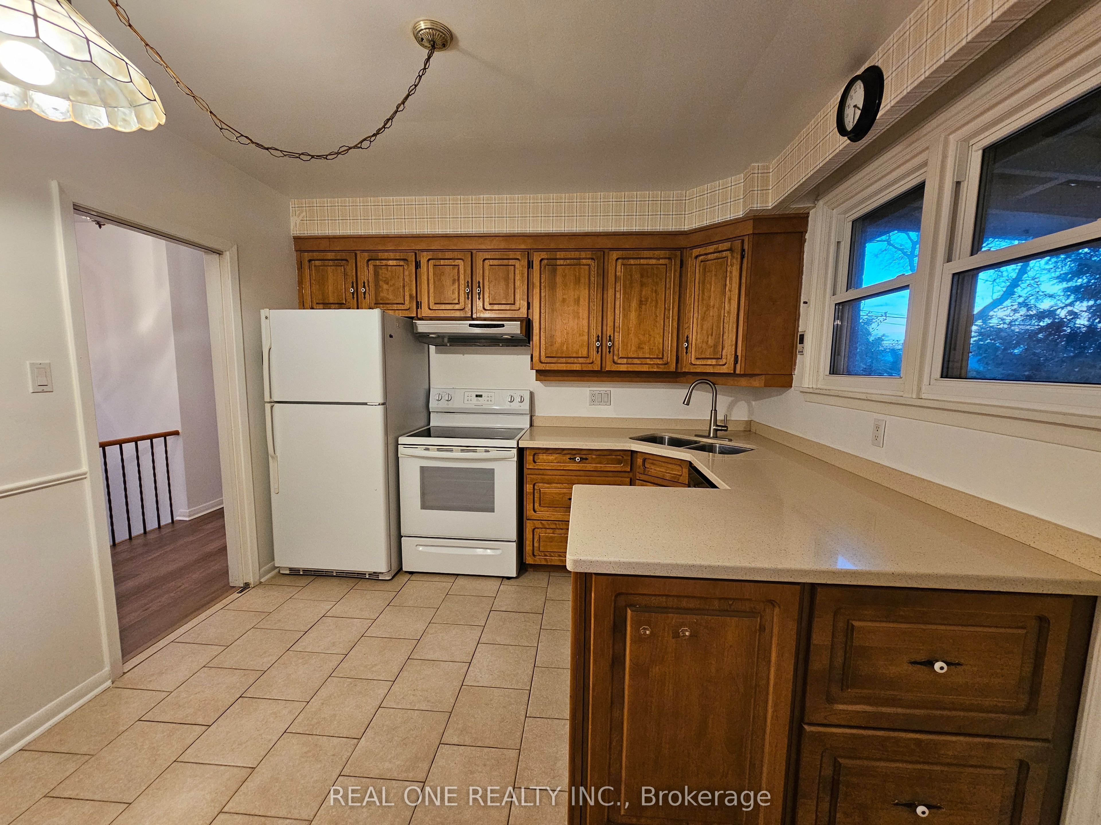 6 Fairhill Crescent Property Photo 7