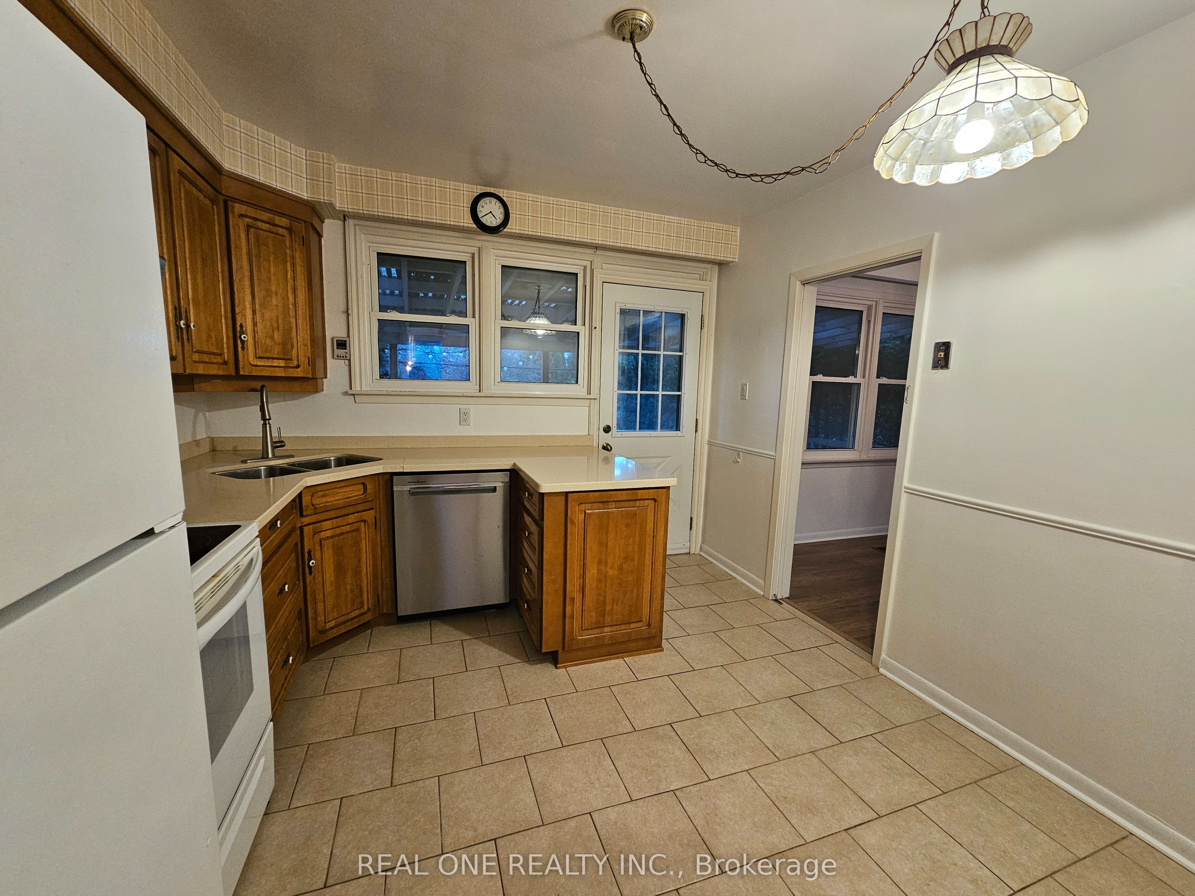 6 Fairhill Crescent Property Photo 9
