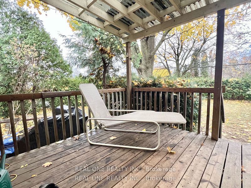 6 Fairhill Crescent Property Photo 17