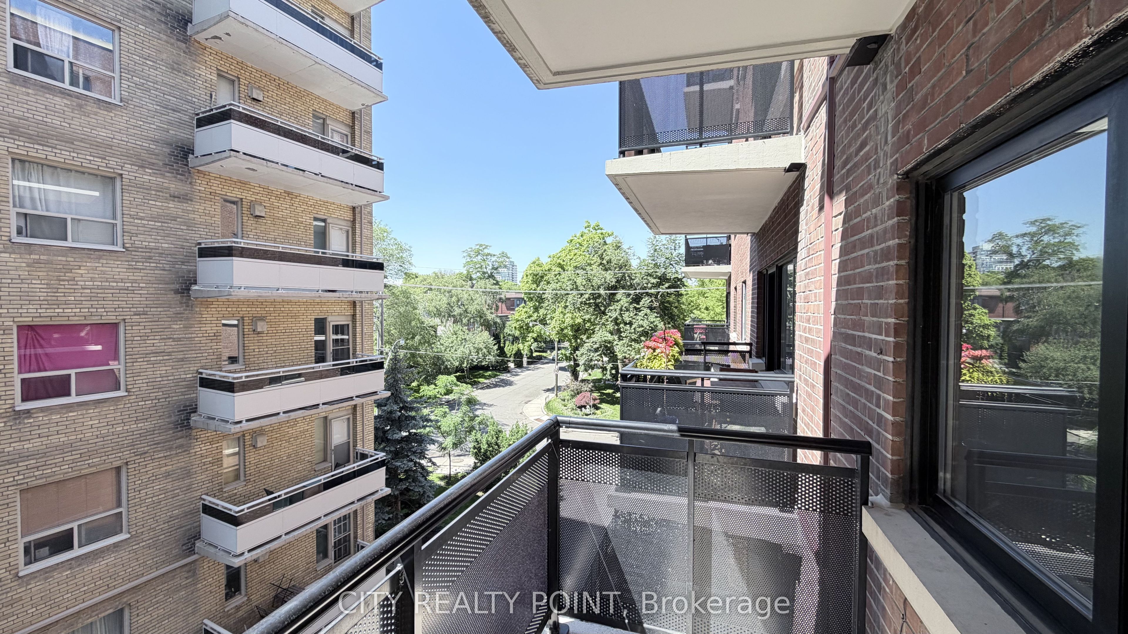95 Lawton Boulevard 407 Property Photo 11