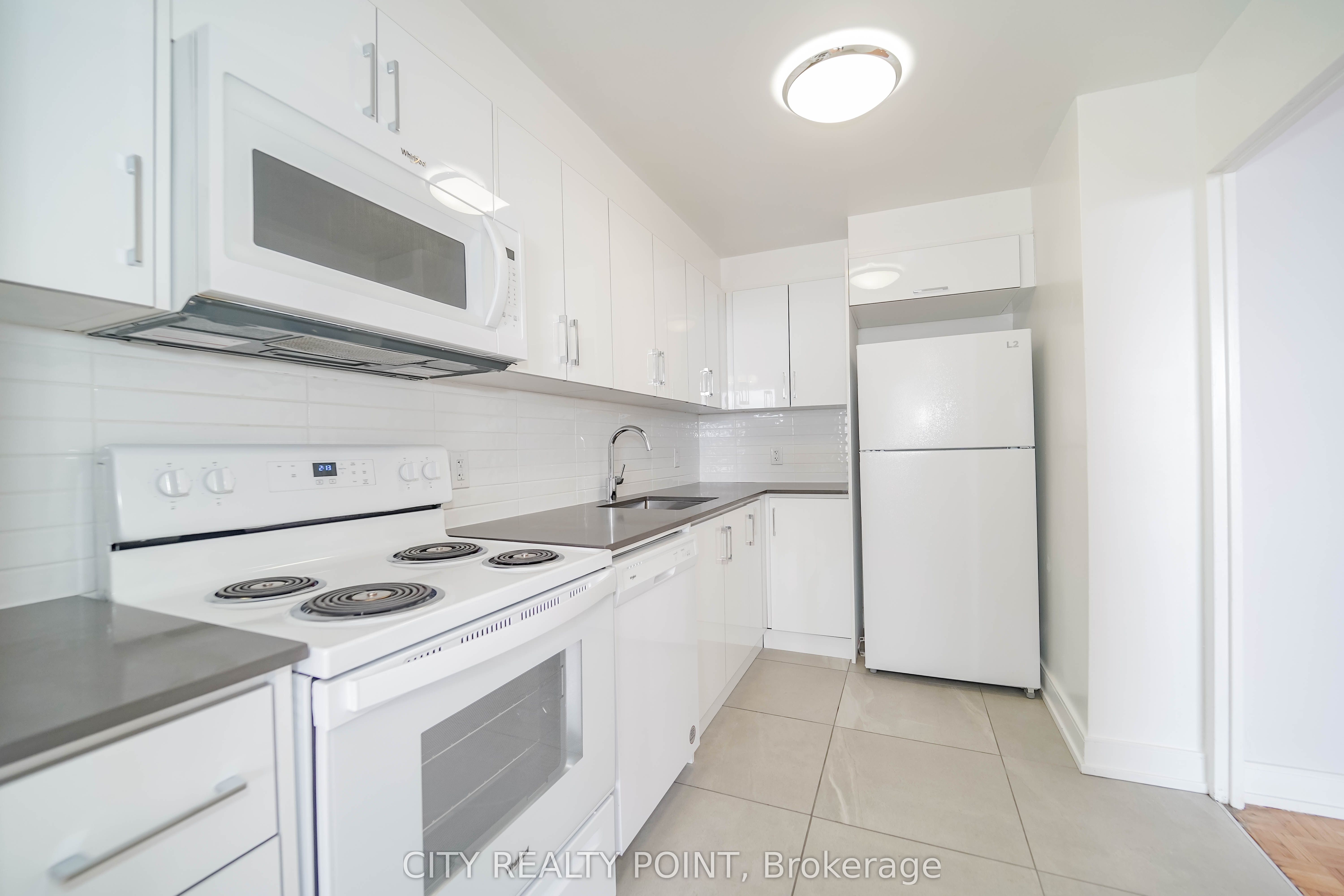 6200 Bathurst Street 310 Property Photo 9