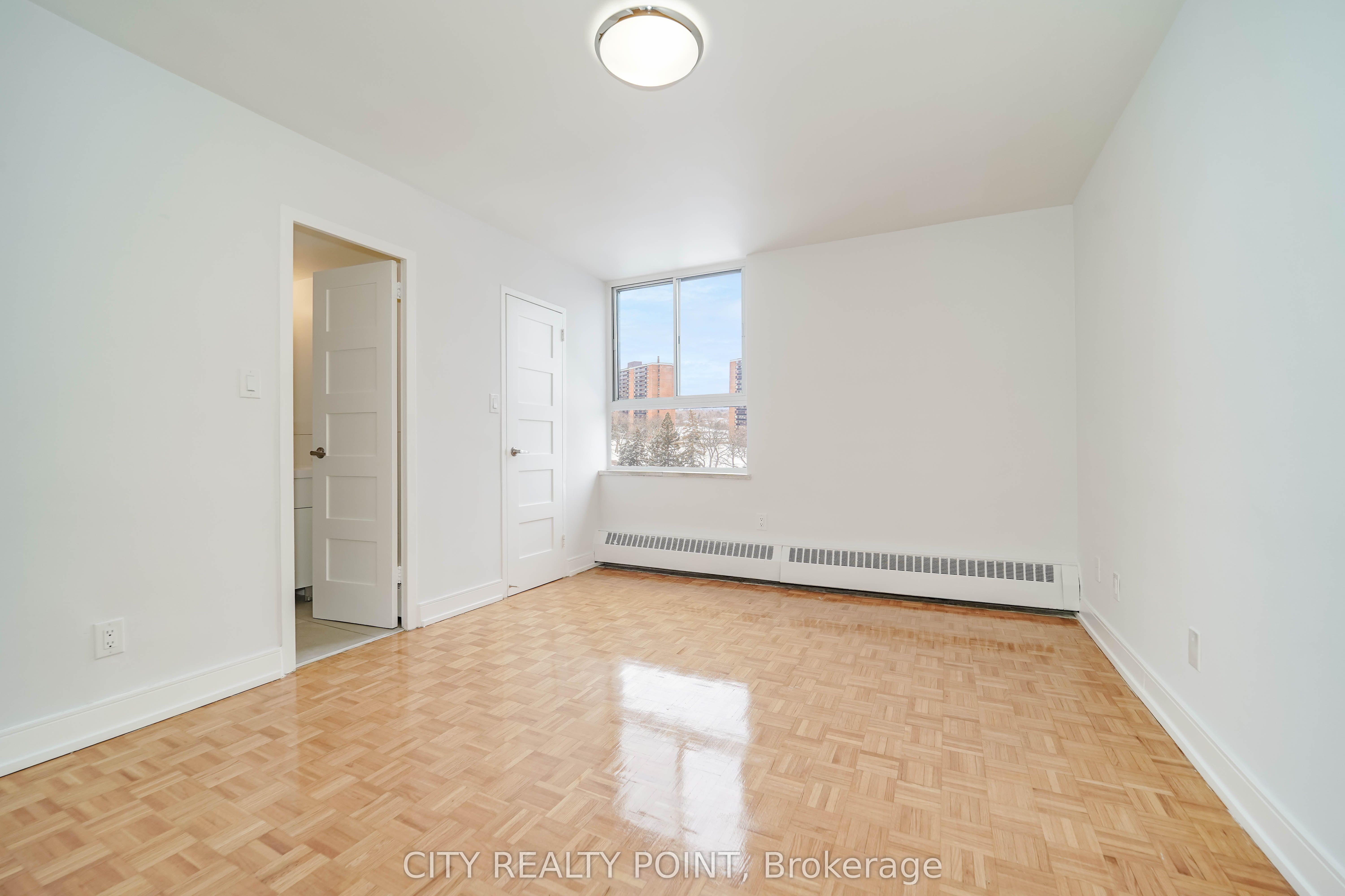 6200 Bathurst Street 310 Property Photo 13
