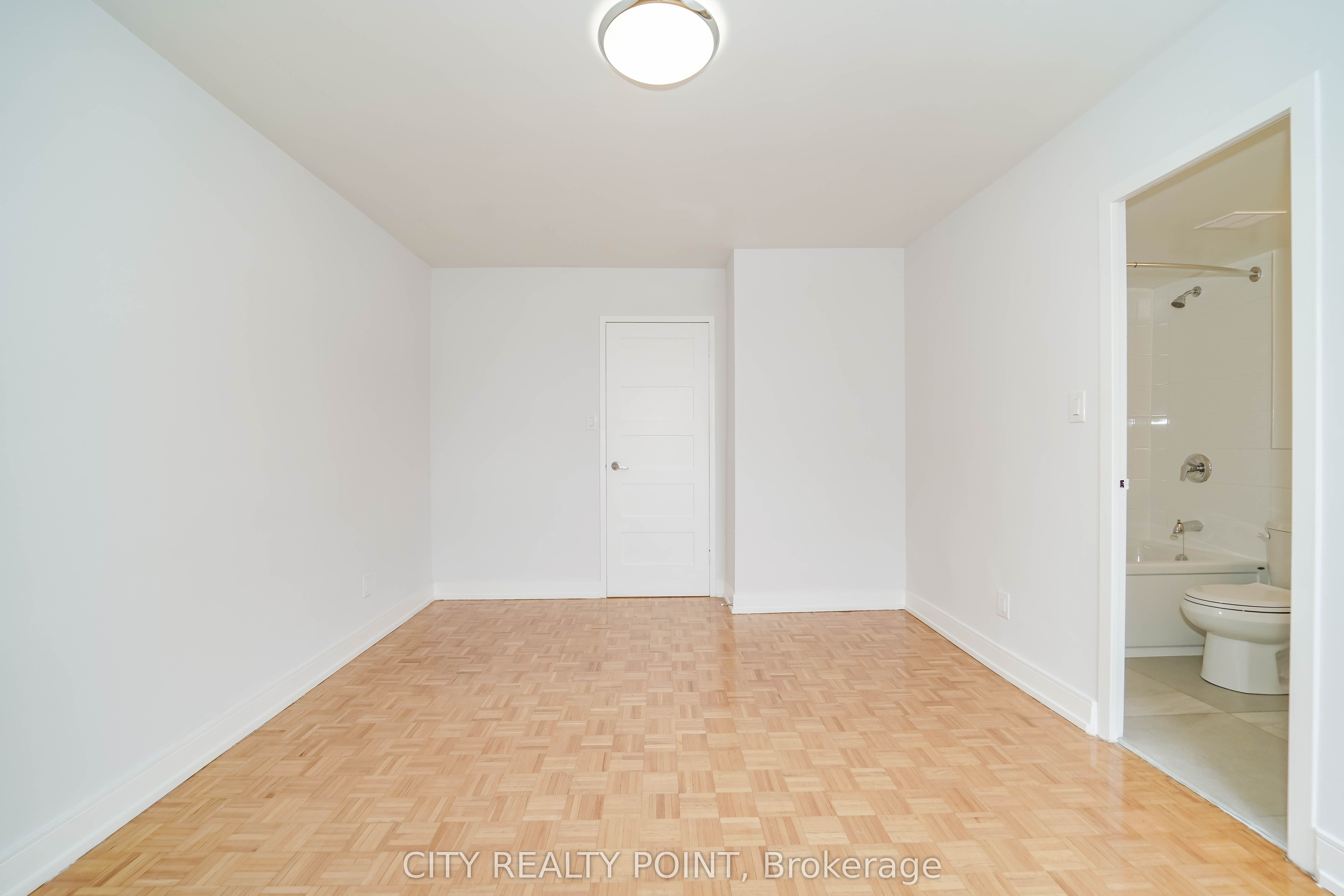 6200 Bathurst Street 310 Property Photo 16