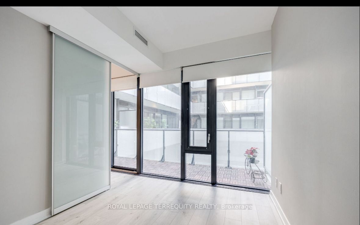 161 Roehampton Avenue 330 Property Photo 5