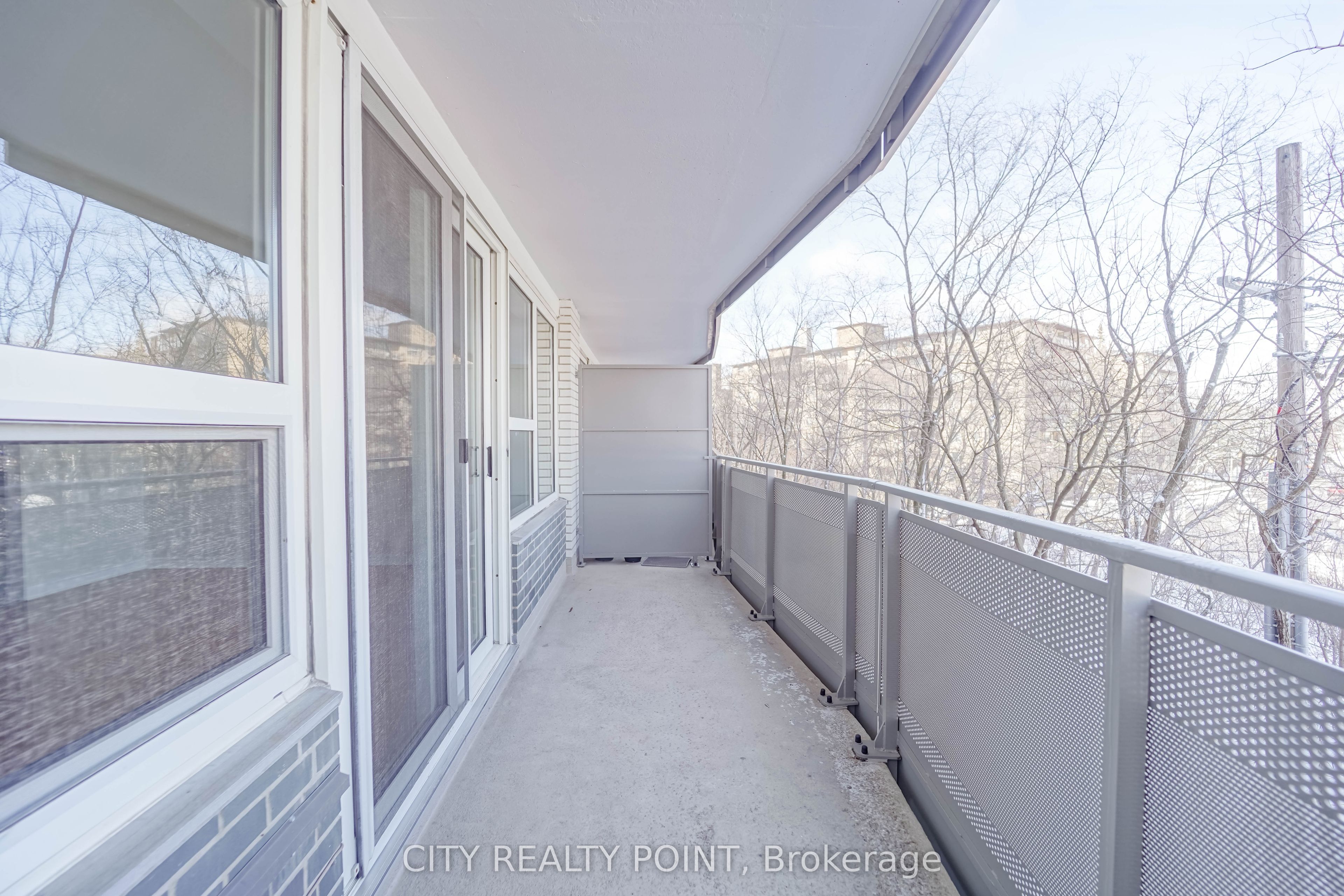 10 Shallmar Boulevard 202 Property Photo 20