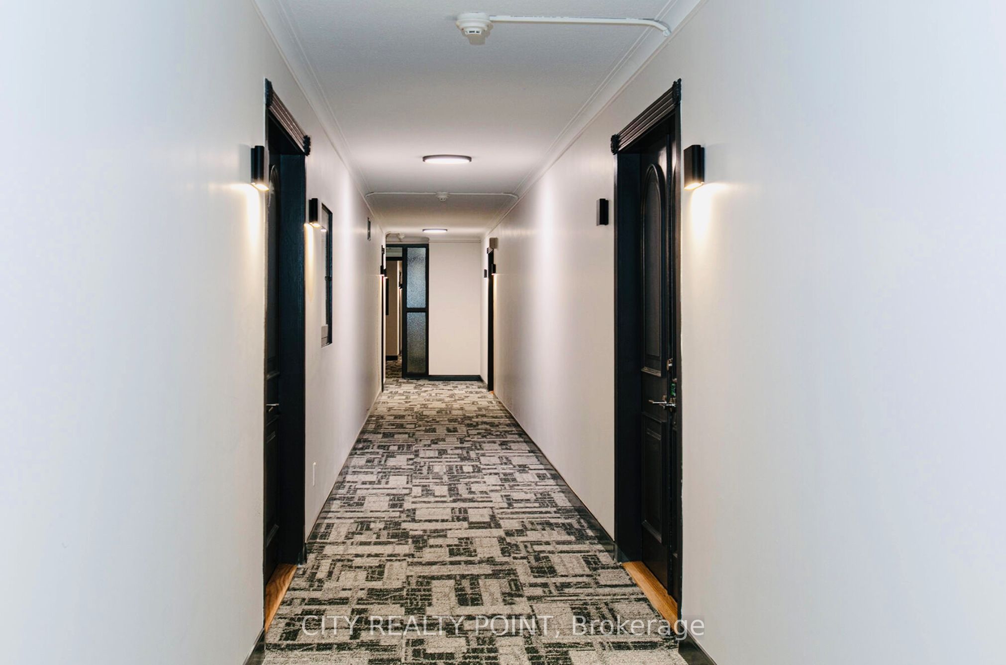 10 Shallmar Boulevard 202 Property Photo 25