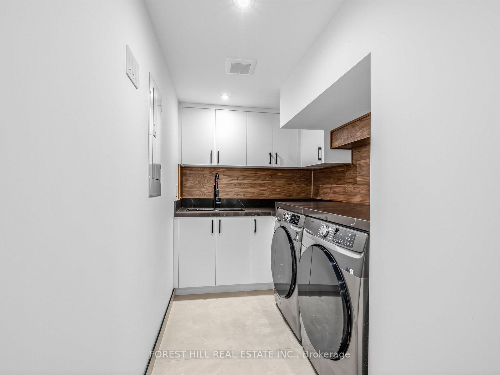 229 Florence Avenue Property Photo 41