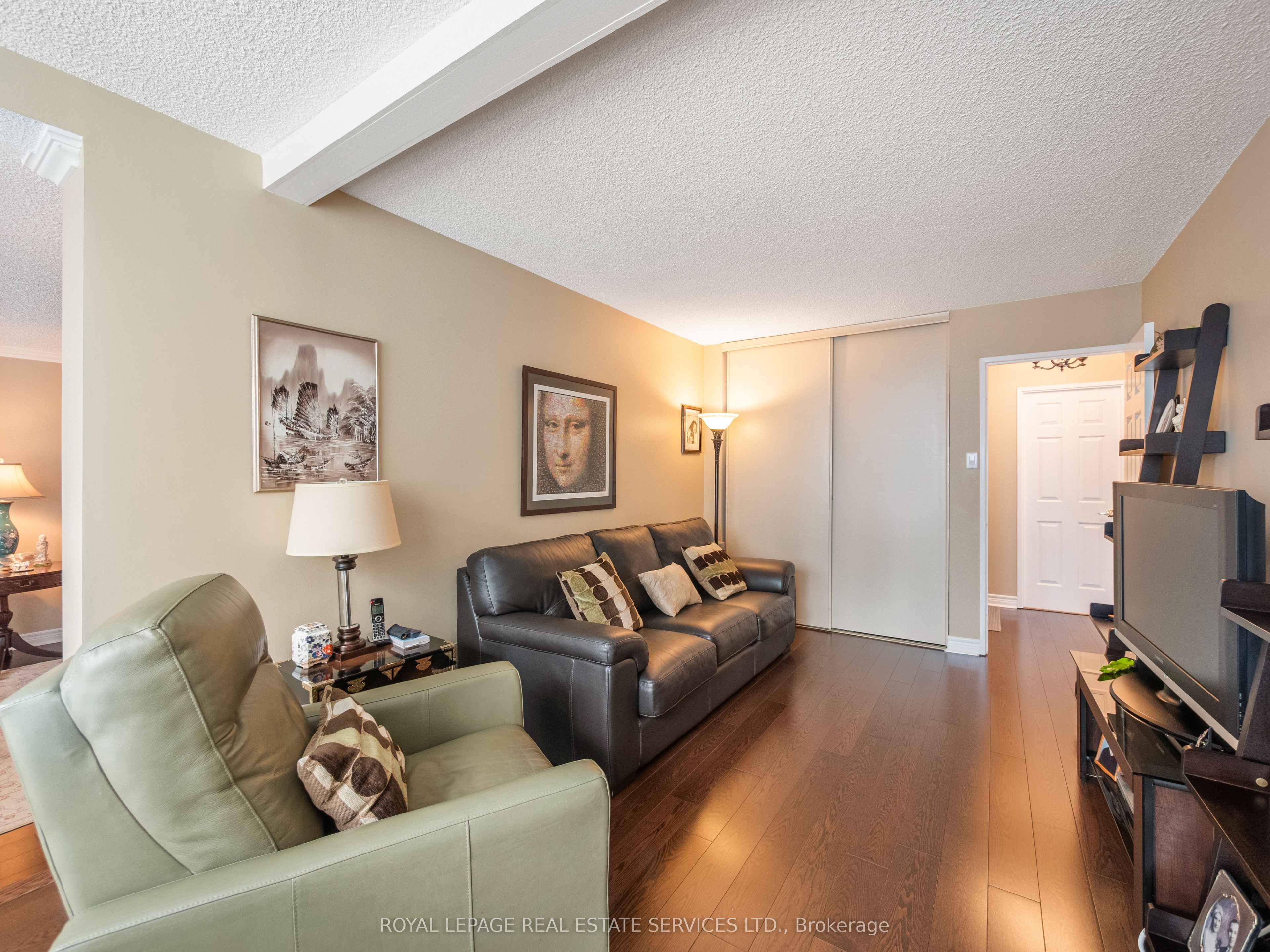 131 Beecroft Road 1404 Property Photo 26