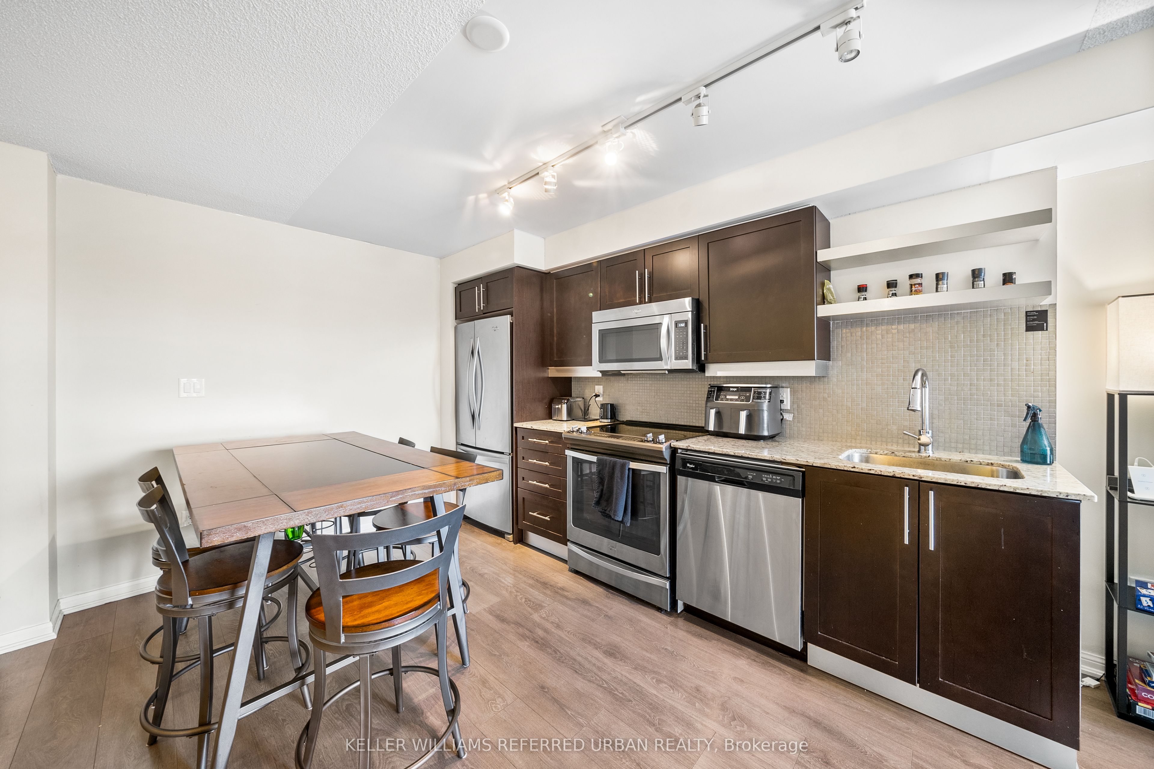 400 Adelaide Street E 1022 Property Photo 6