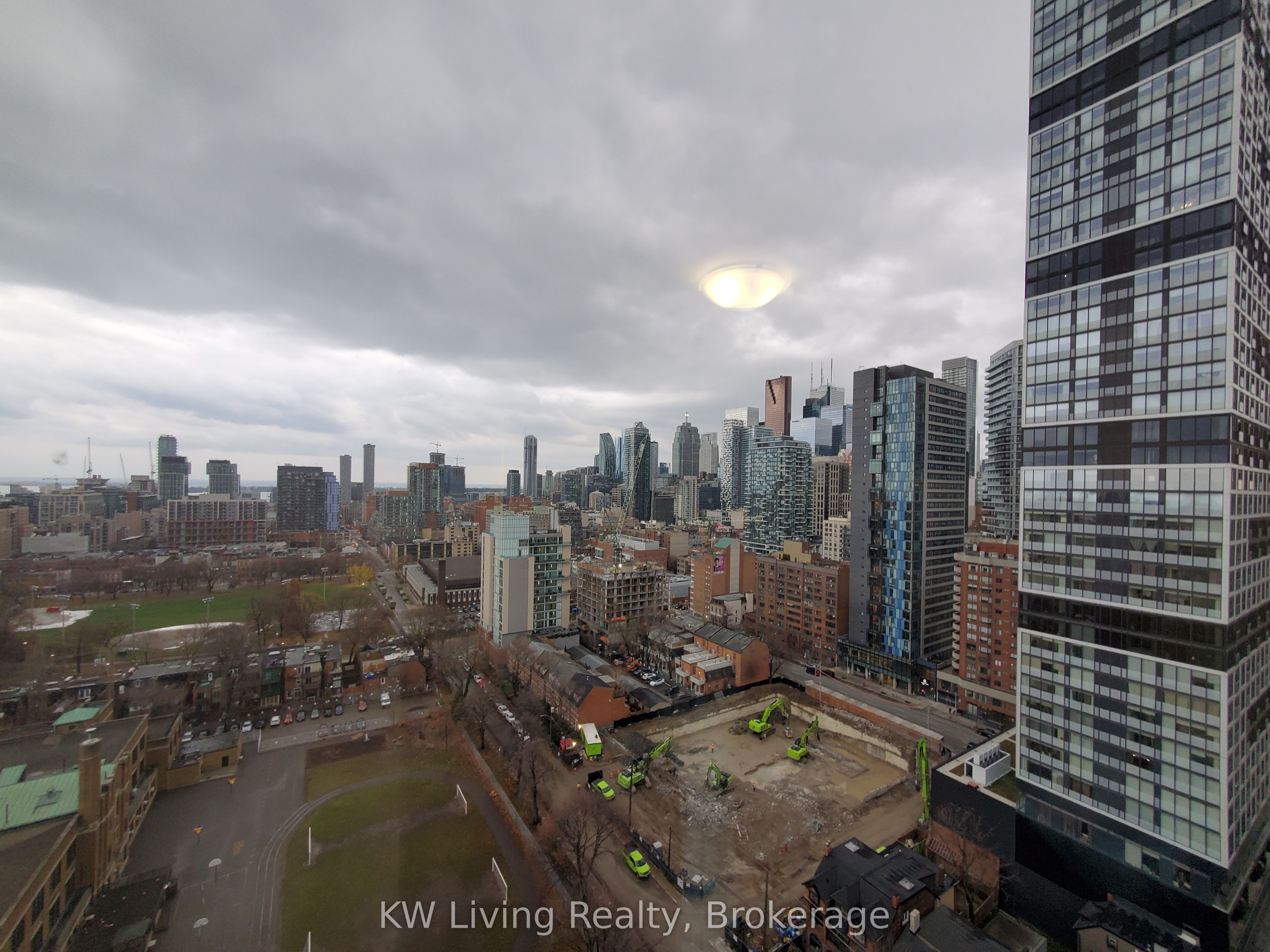 219 Dundas Street E Ph106 Property Photo 15
