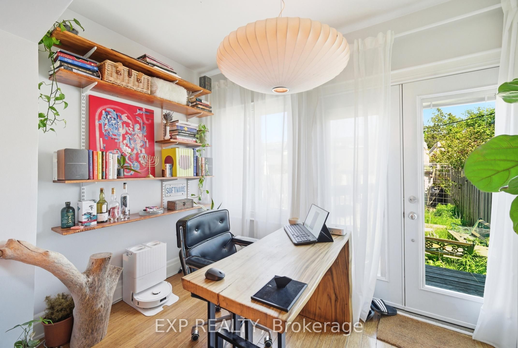 679 Ossington Avenue Property Photo 6