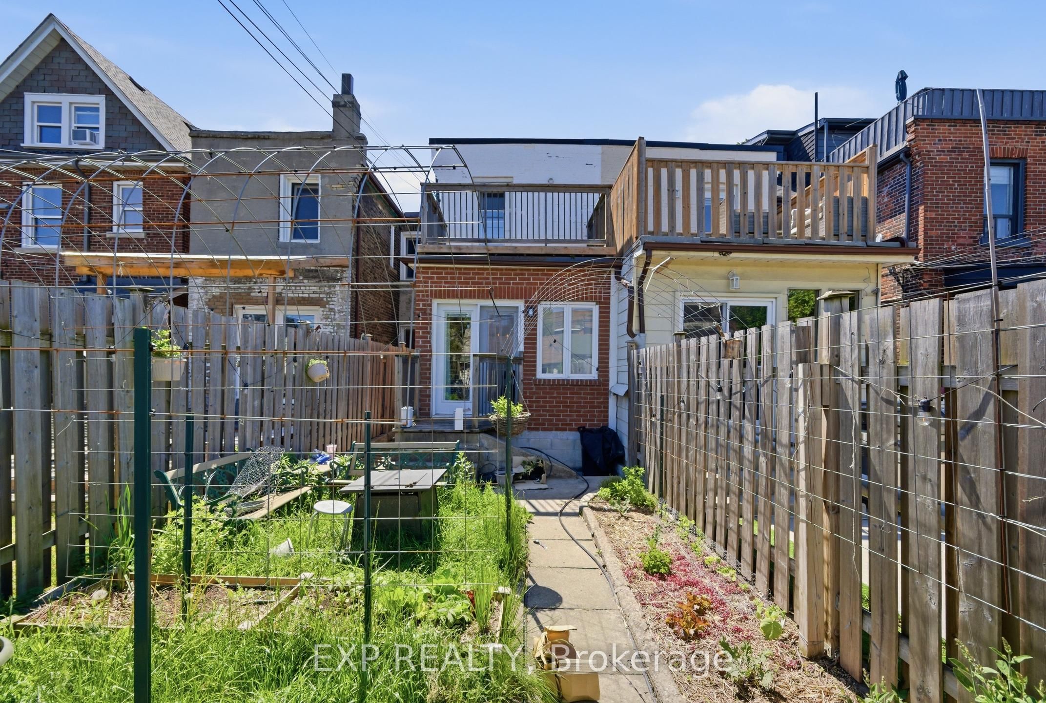 679 Ossington Avenue Property Photo 27