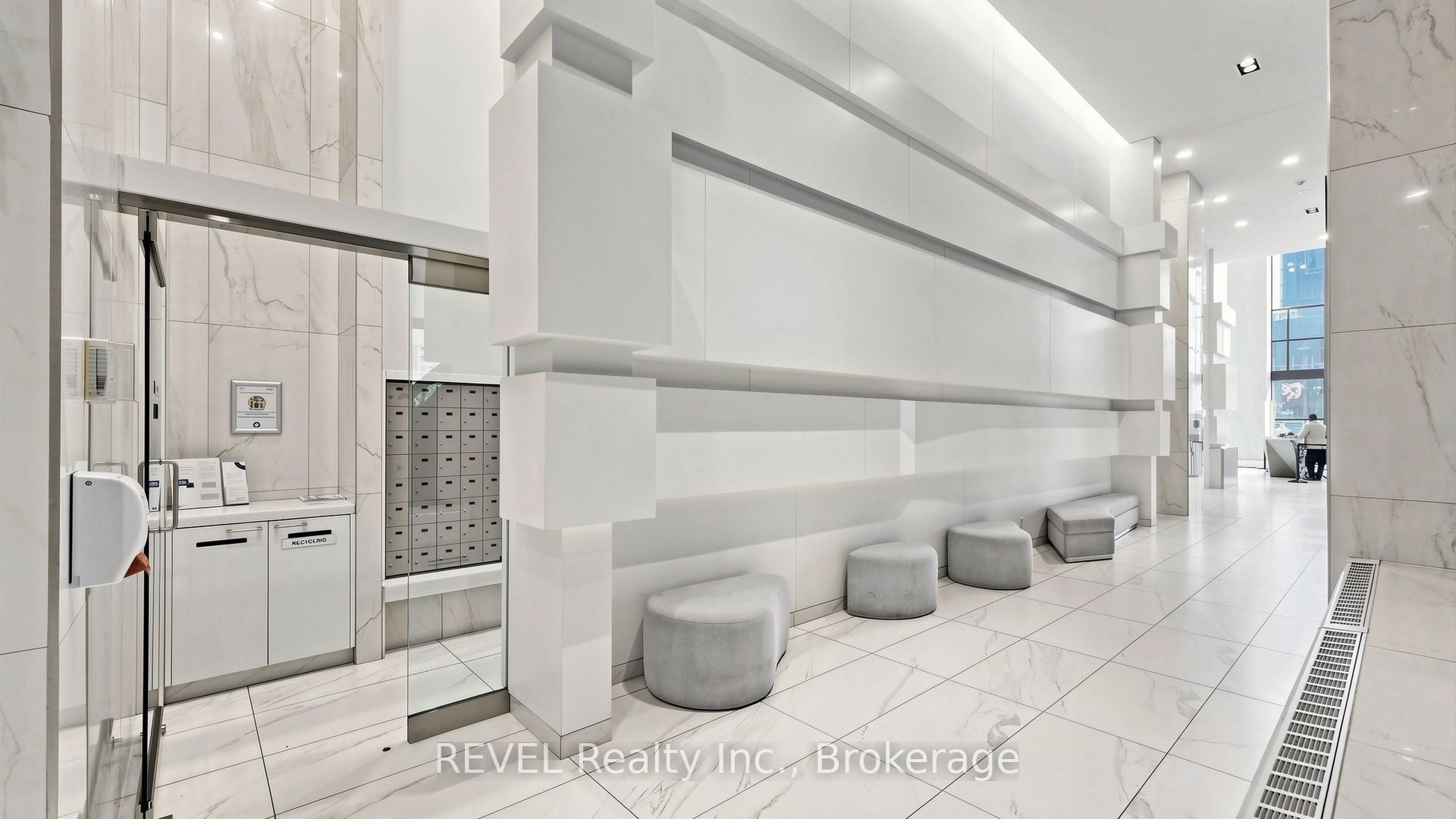 352 Front Street W 306 Property Photo 7