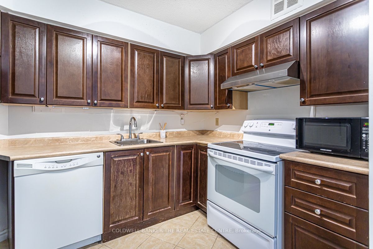260 Queens Quay W 2708 Property Photo 5