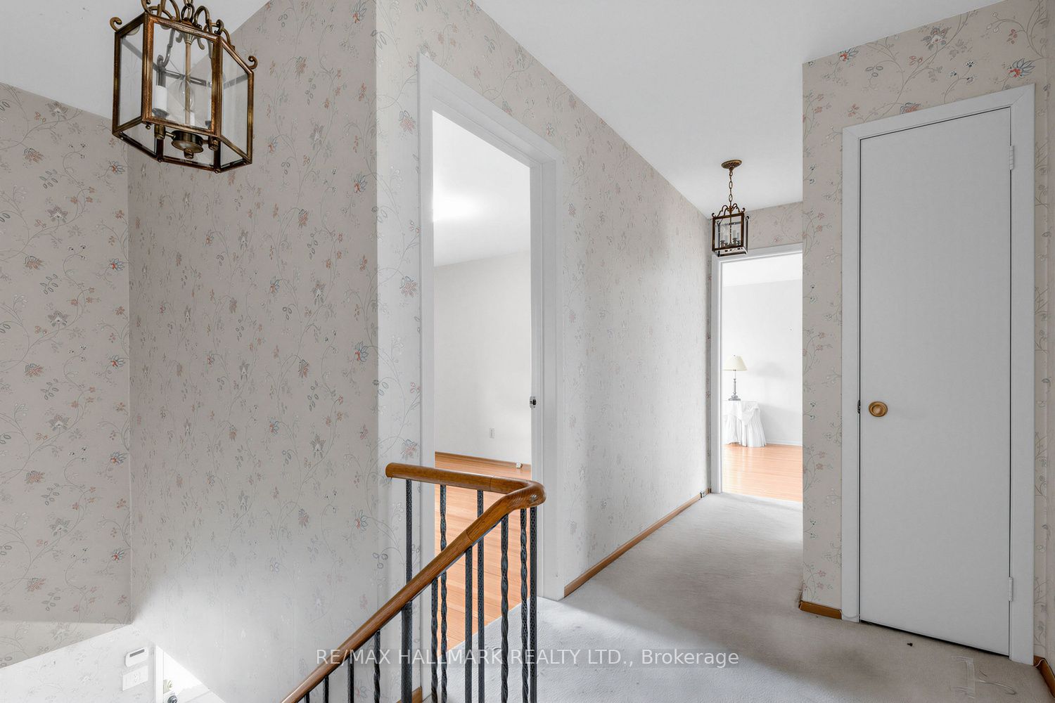 691 Conacher Drive Property Photo 16