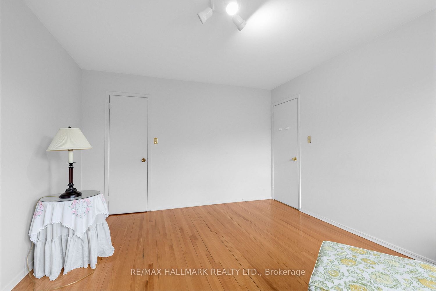 691 Conacher Drive Property Photo 20