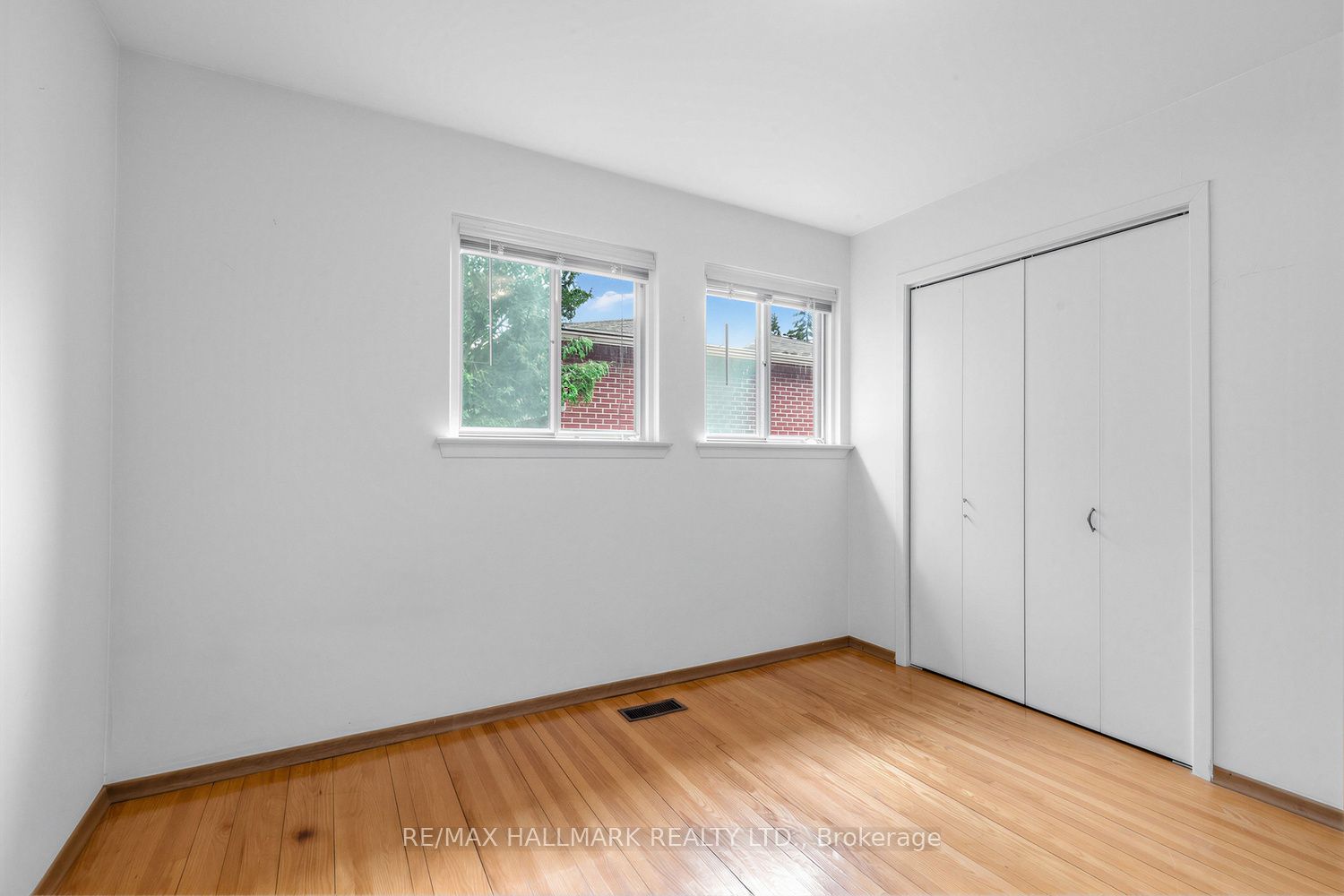 691 Conacher Drive Property Photo 22