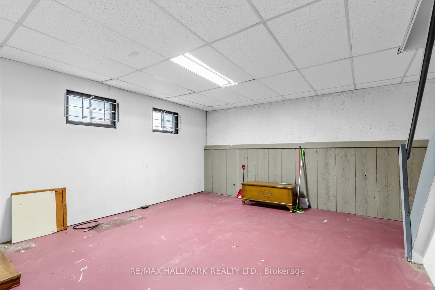 691 Conacher Drive Property Photo 27
