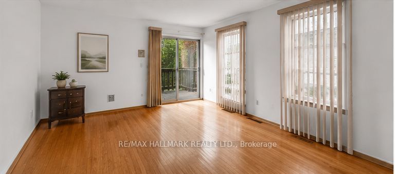691 Conacher Drive Property Photo 34