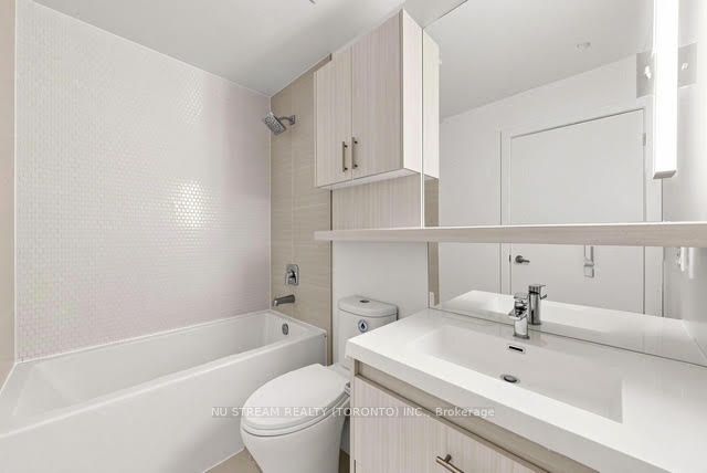 128 Fairview Mall Drive 405 Property Photo 23