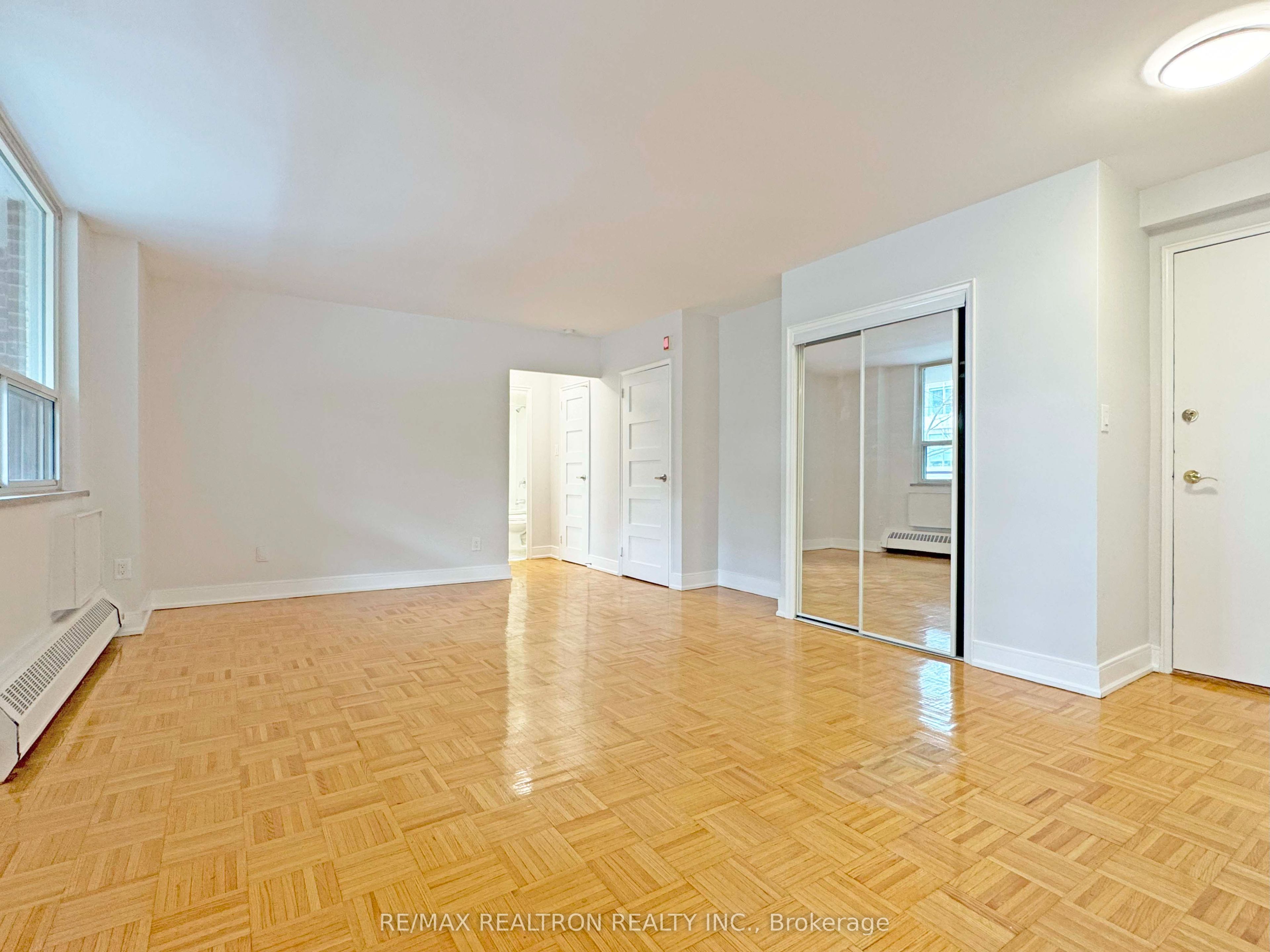 490 Eglinton Avenue E 206 Property Photo 3