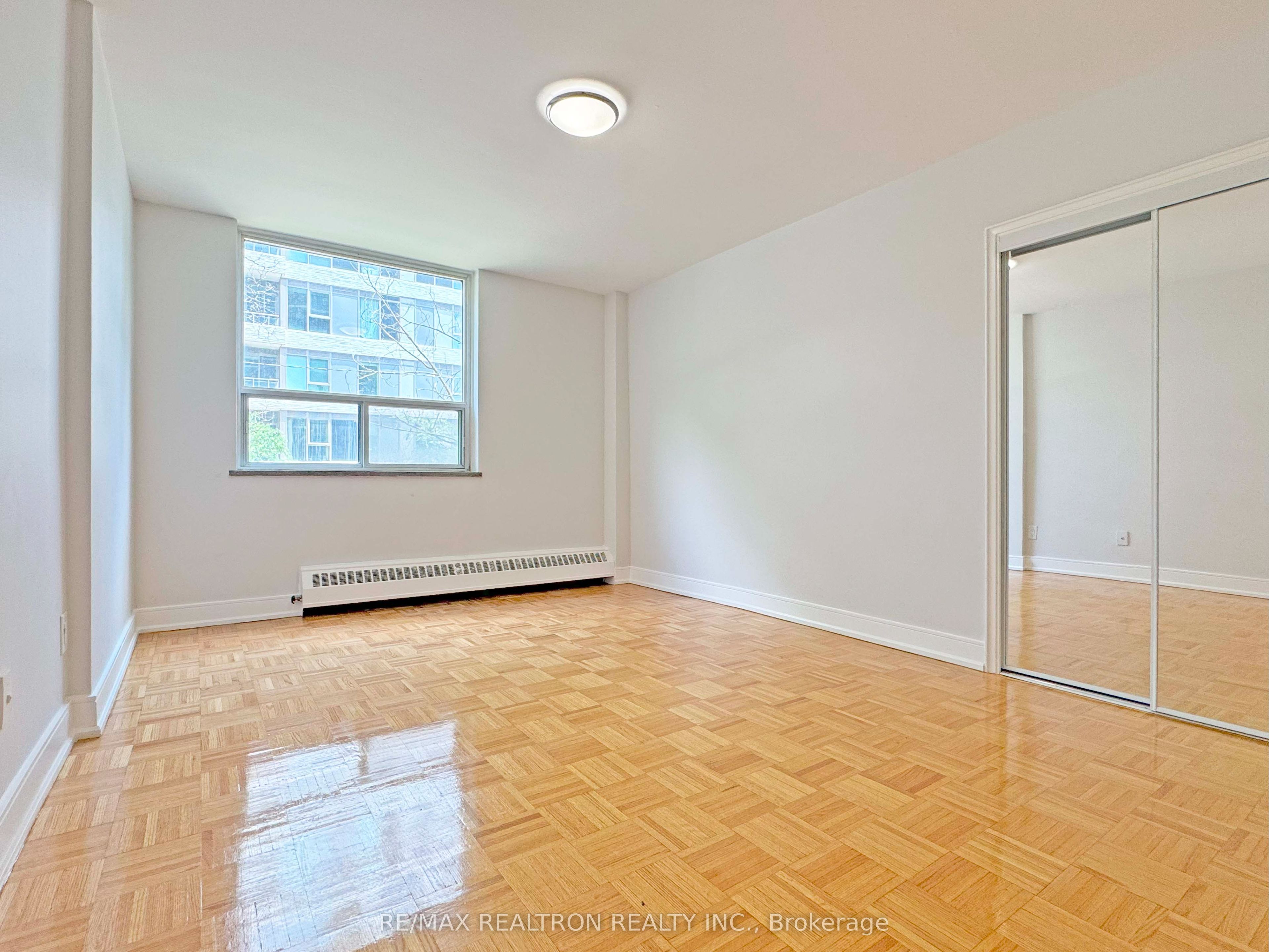 490 Eglinton Avenue E 206 Property Photo 11