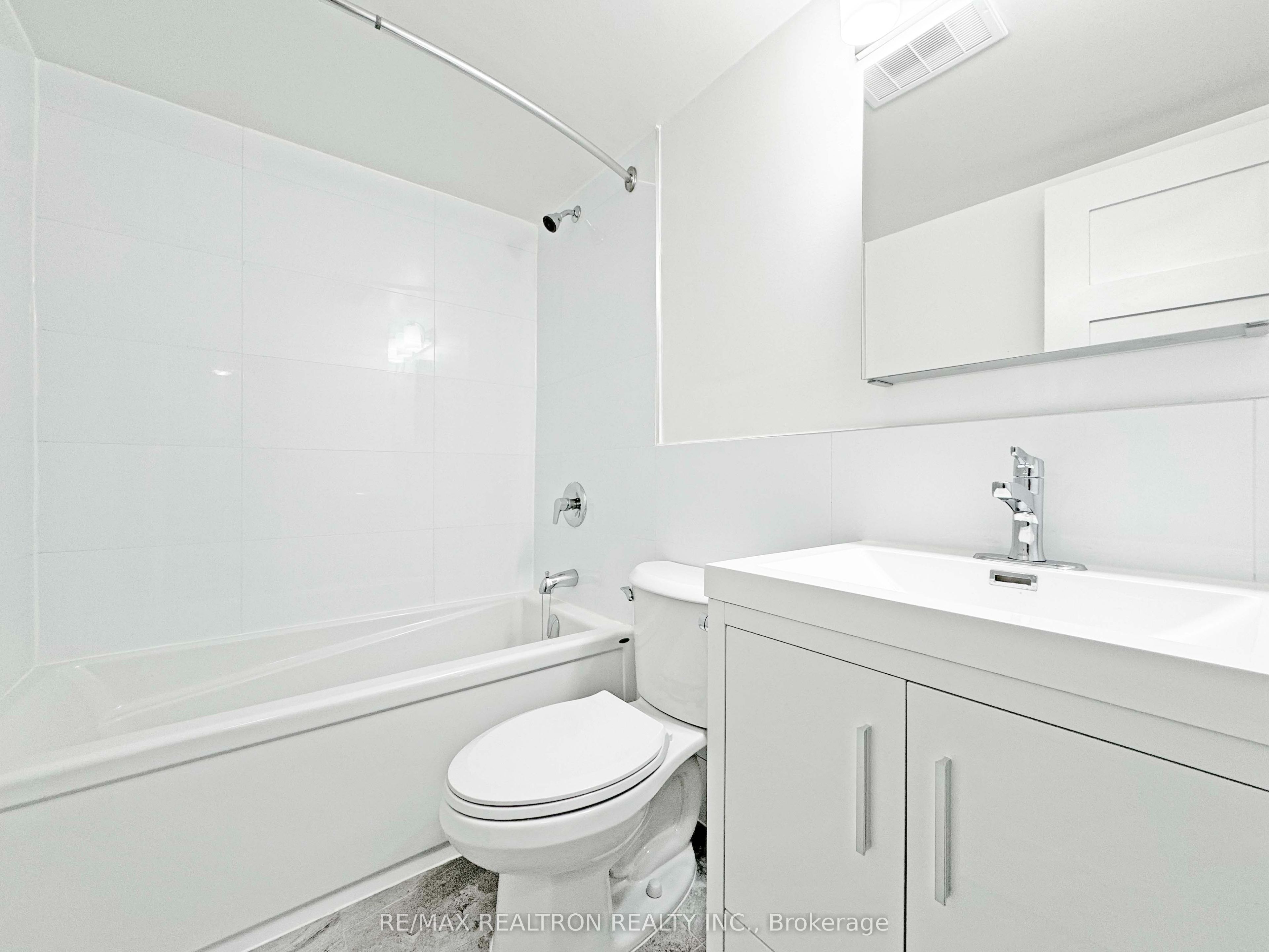 490 Eglinton Avenue E 206 Property Photo 14