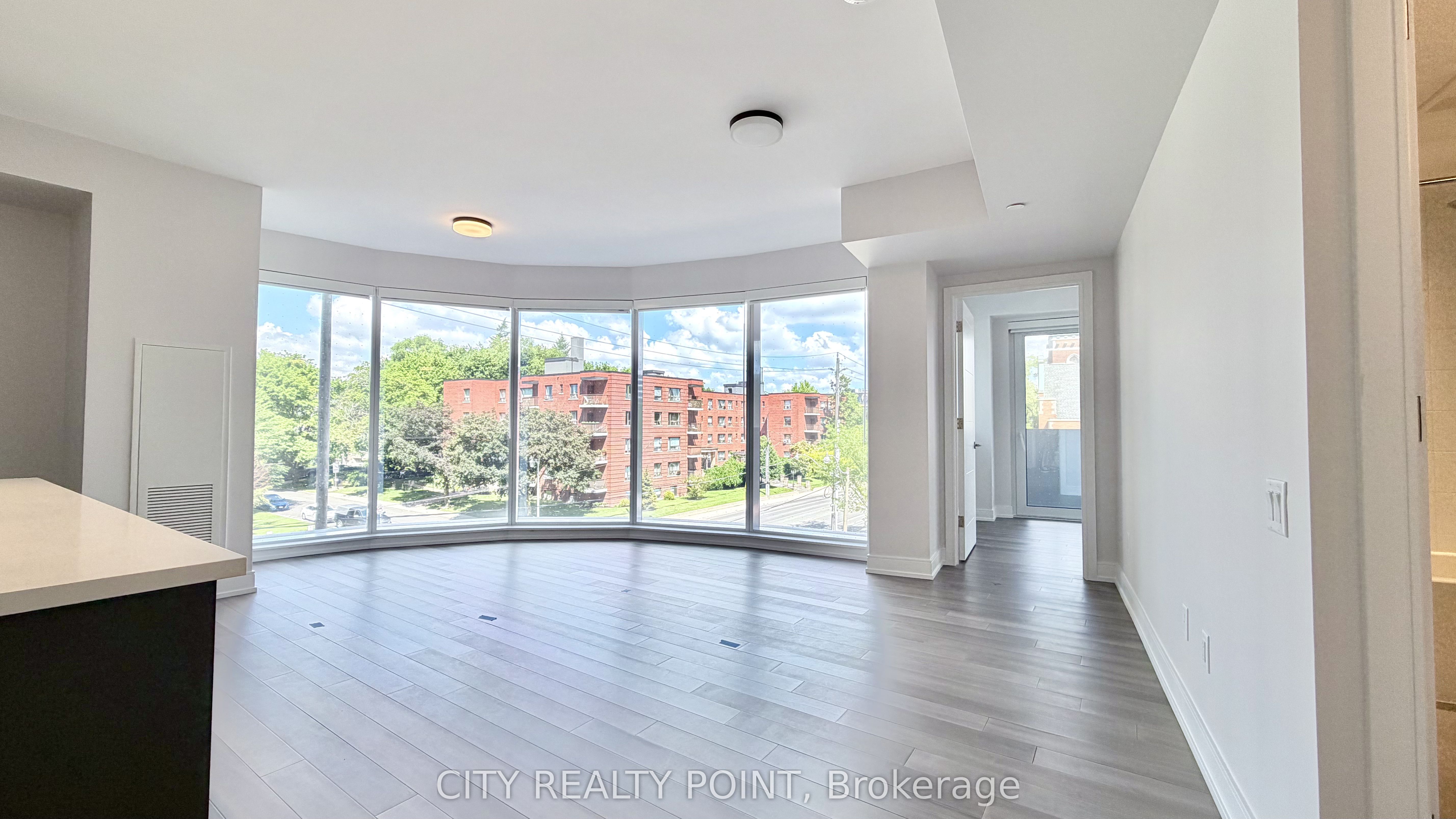 2525 Bathurst Street 407 Property Photo 3