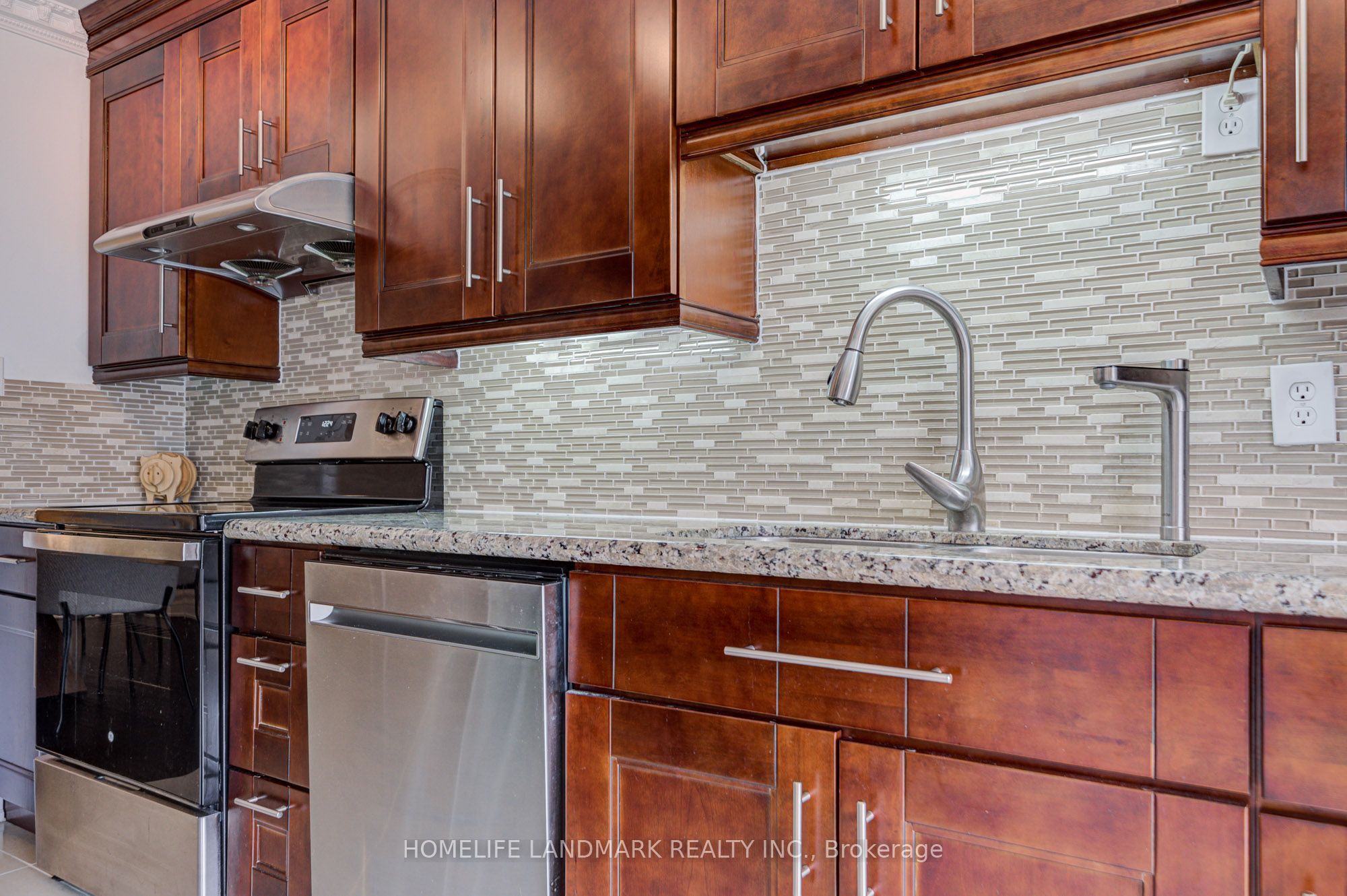 53 Chipwood Crescent Property Photo 16