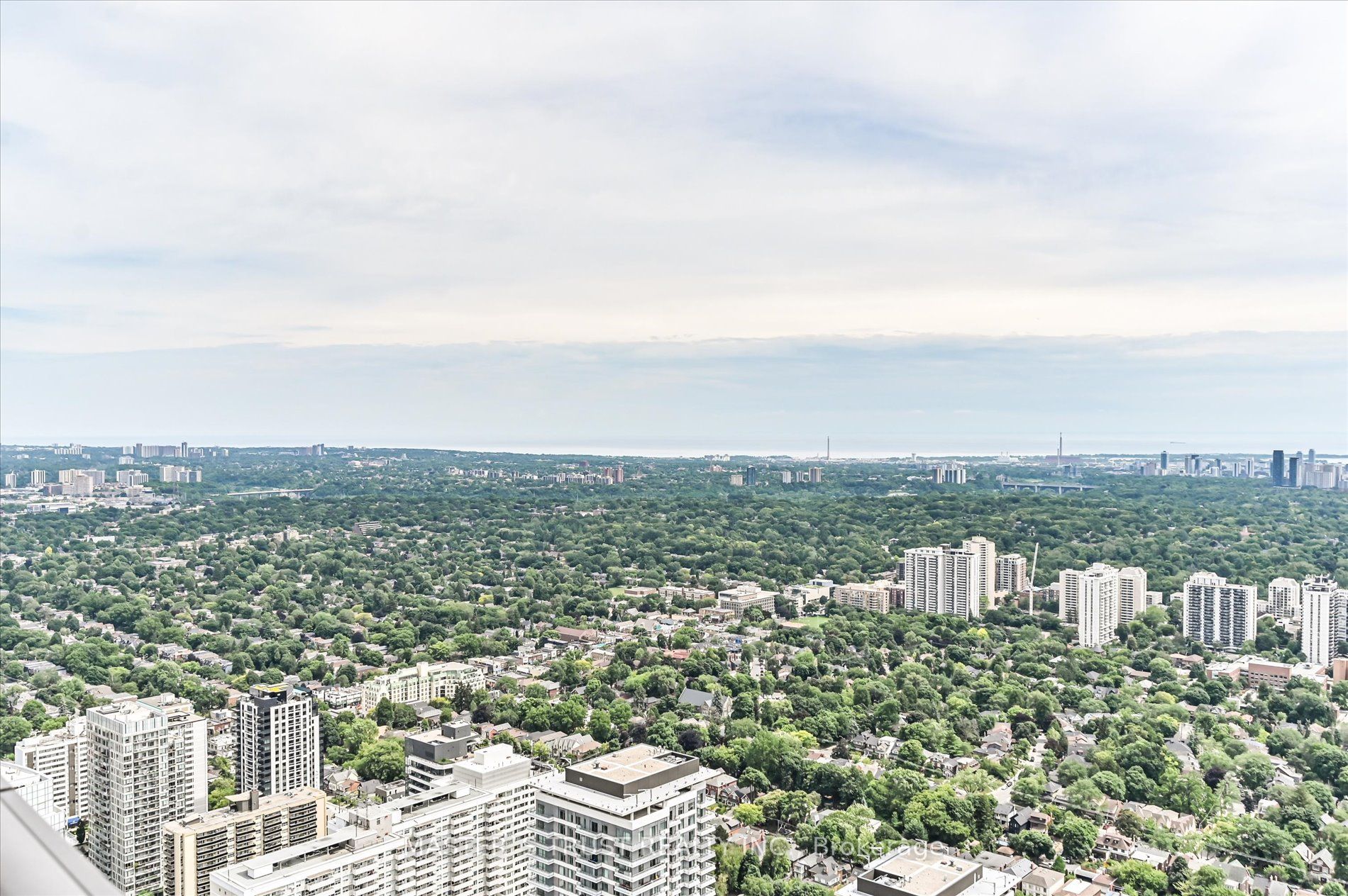 8 Eglinton Avenue E Ph5801 Property Photo 30