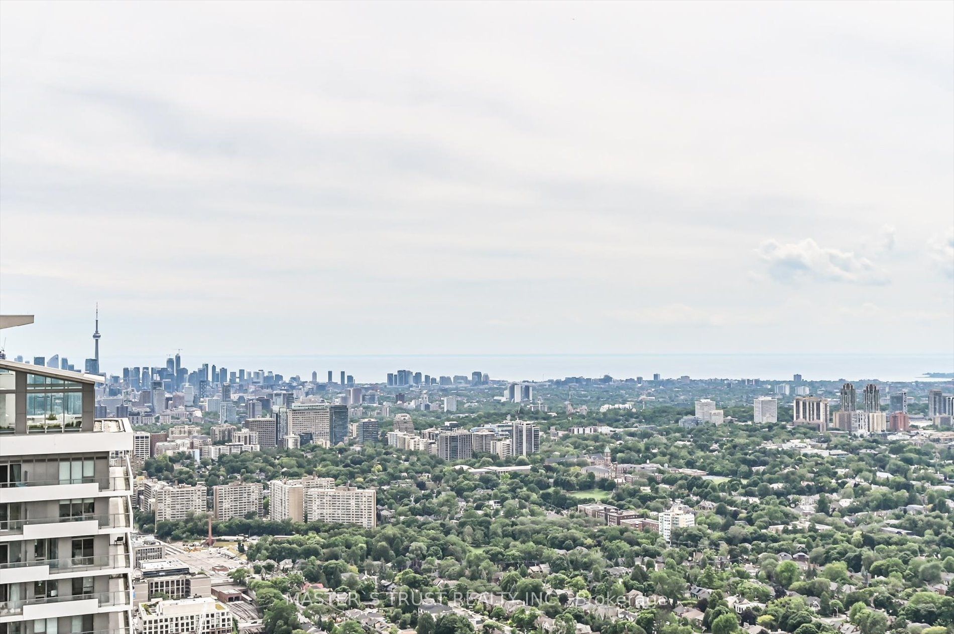 8 Eglinton Avenue E Ph5801 Property Photo 32