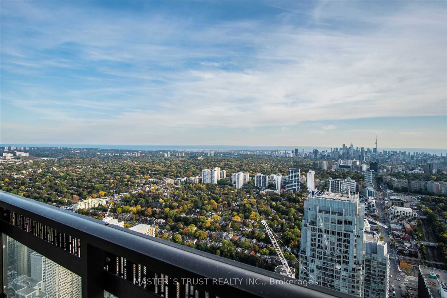 8 Eglinton Avenue E Ph5801 Property Photo 46