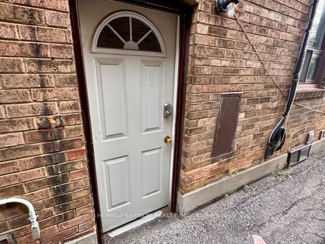 C13672802 Property Photo 3