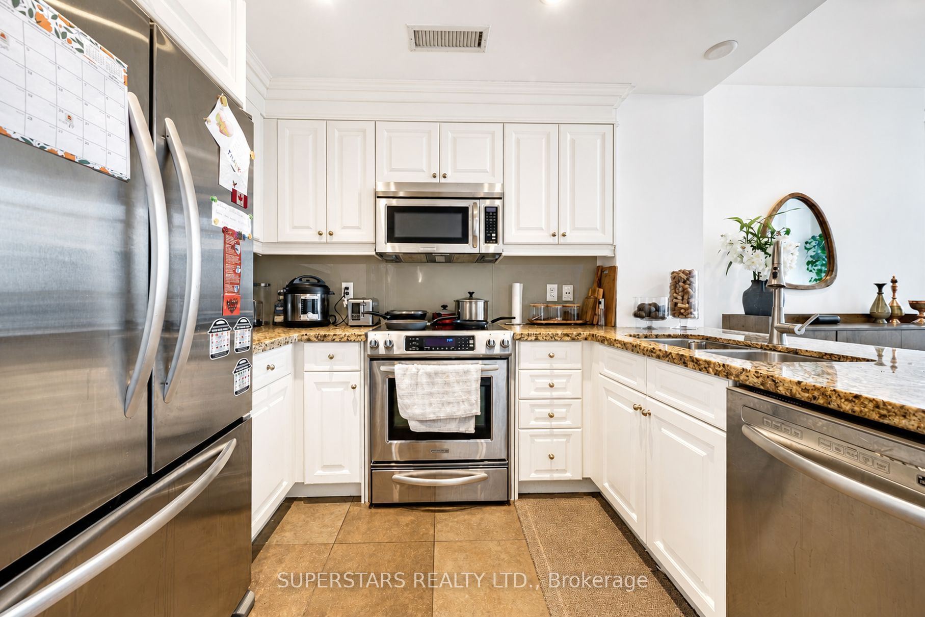 23 Rean Drive 901(ph1) Property Photo 6