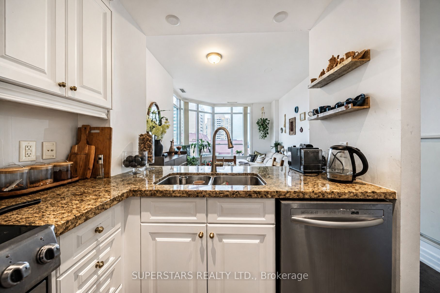 23 Rean Drive 901(ph1) Property Photo 7
