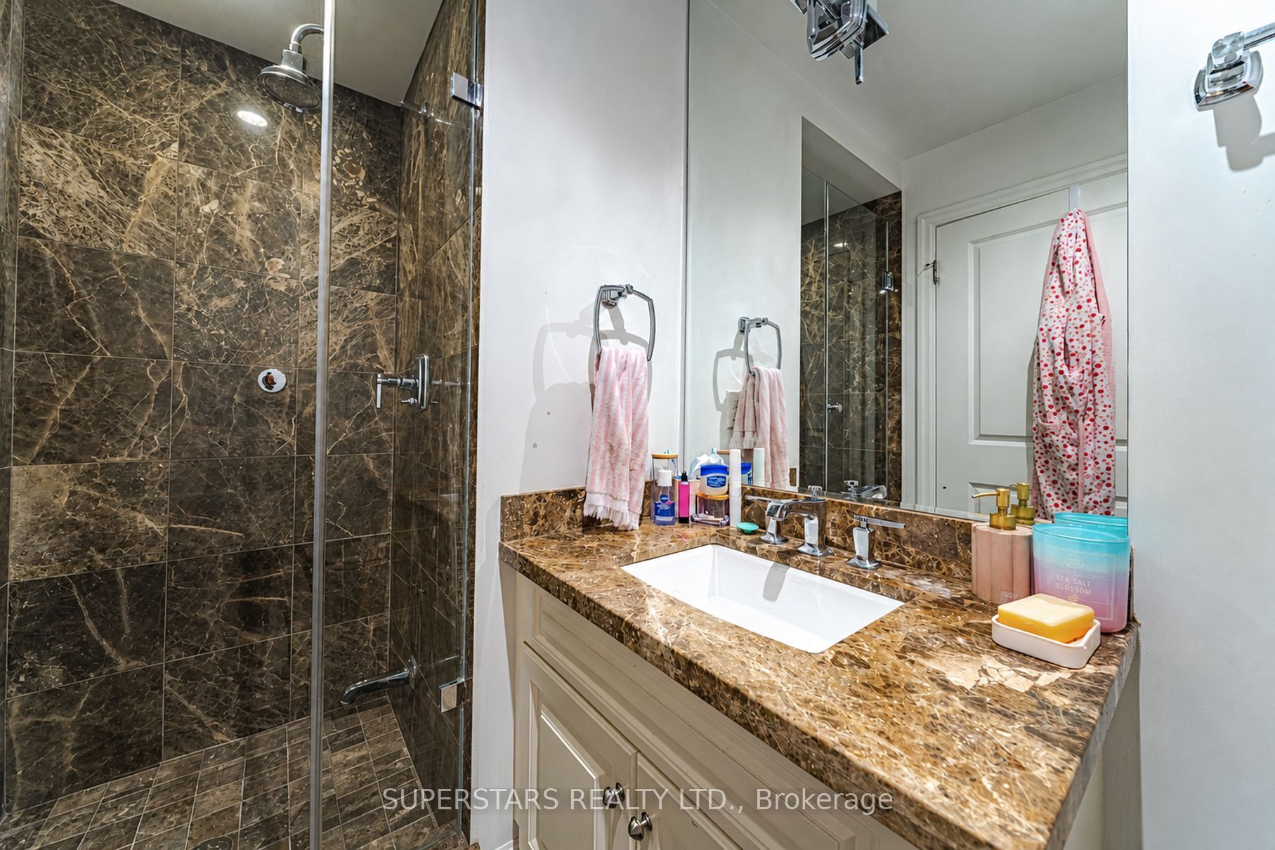 23 Rean Drive 901(ph1) Property Photo 15