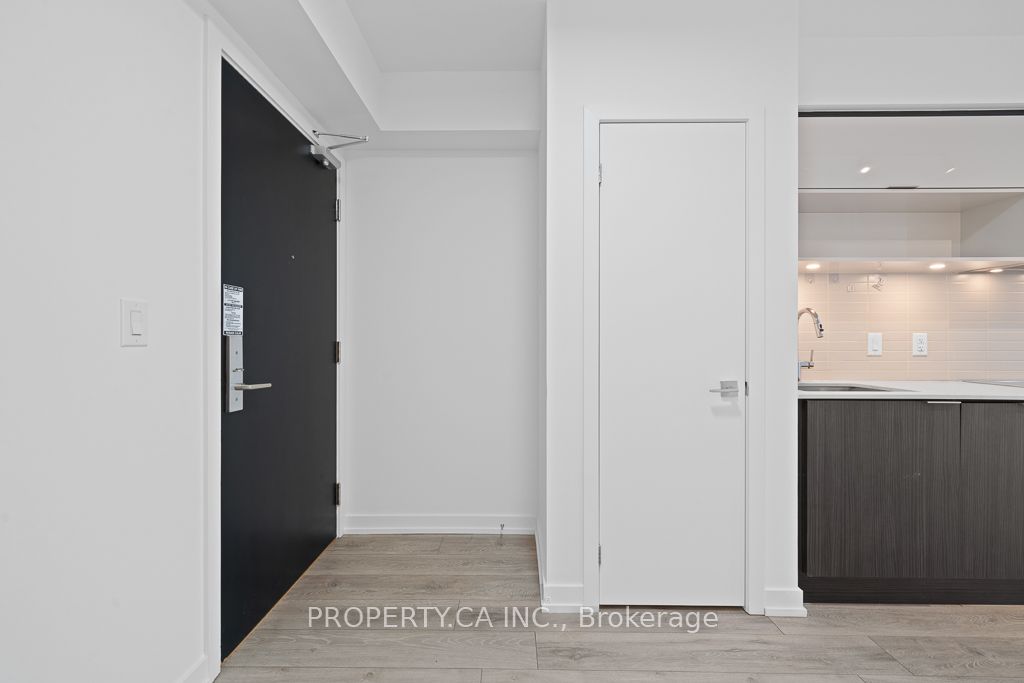 159 Wellesley Street E 2911 Property Photo 8