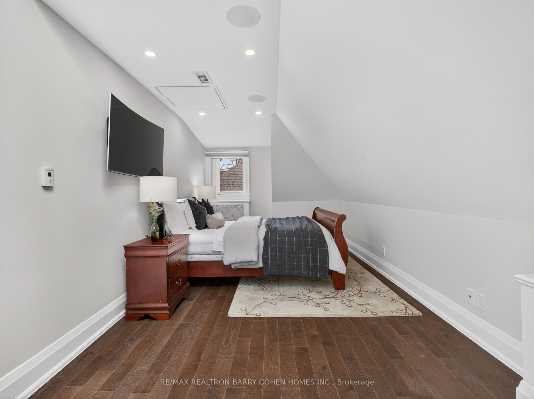 11 Ormsby Crescent Property Photo 35