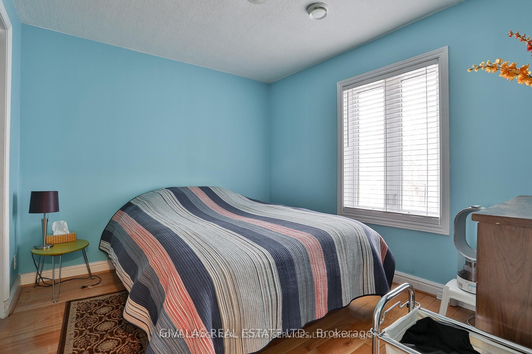 174 Eglinton Avenue W Property Photo 22