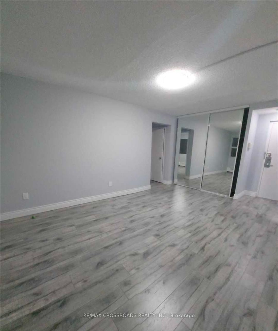 735 Don Mills Road 604 Property Photo 6