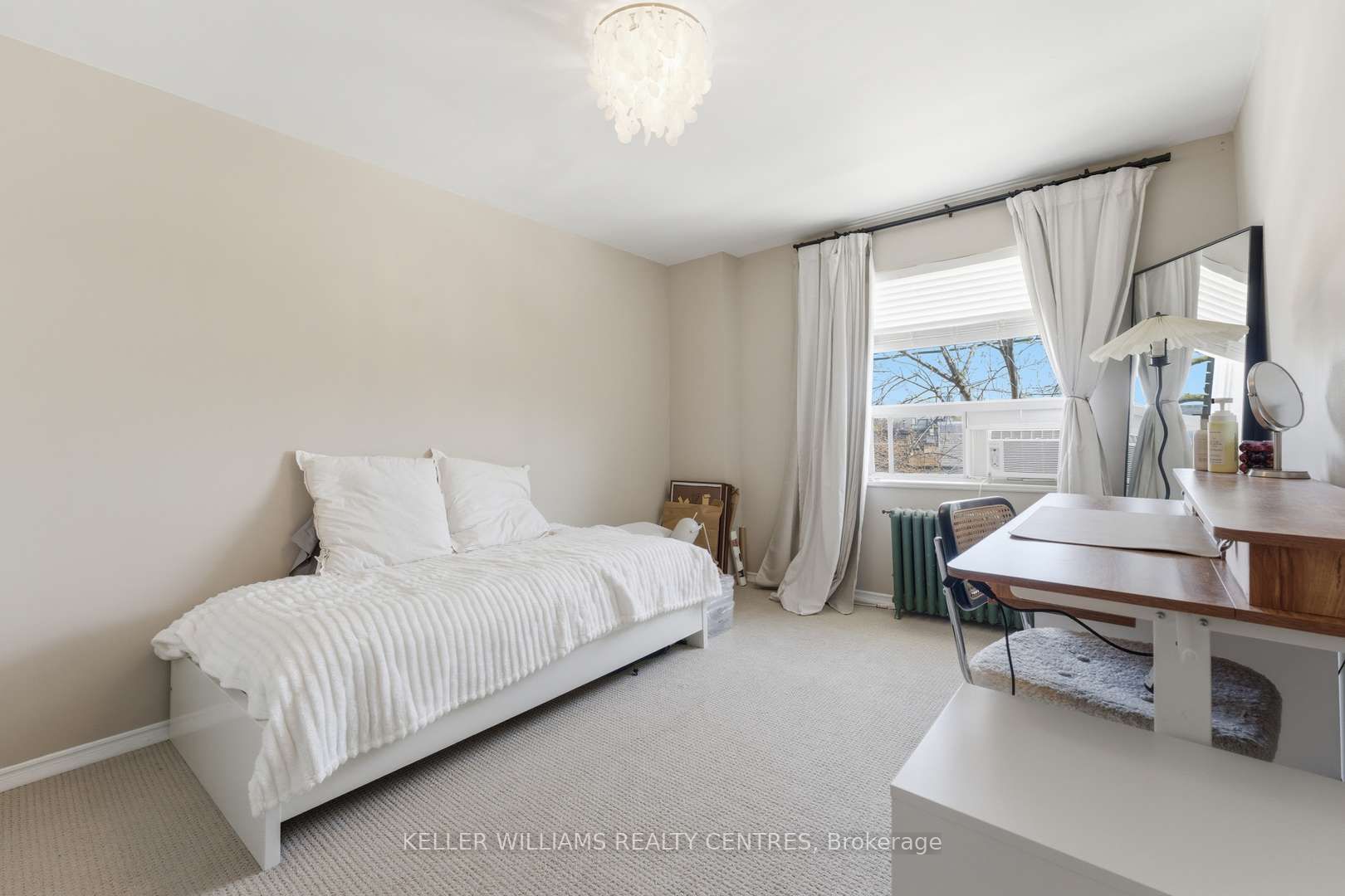 42 Mansfield Avenue Property Photo 9