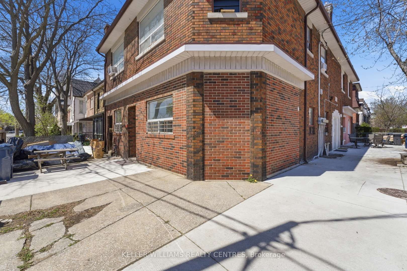42 Mansfield Avenue Property Photo 27